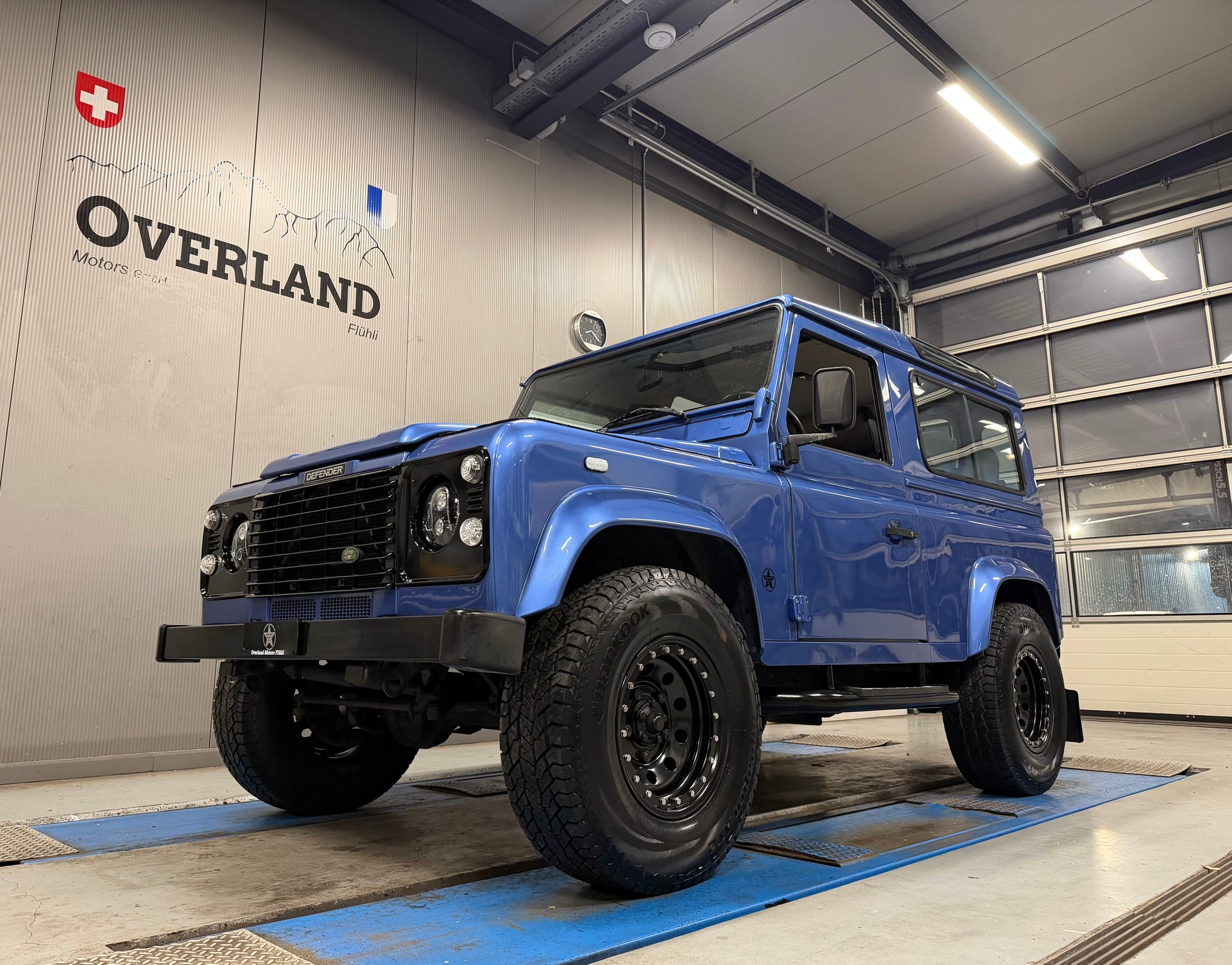 LAND ROVER Defender 90 SW 2.5 Td5