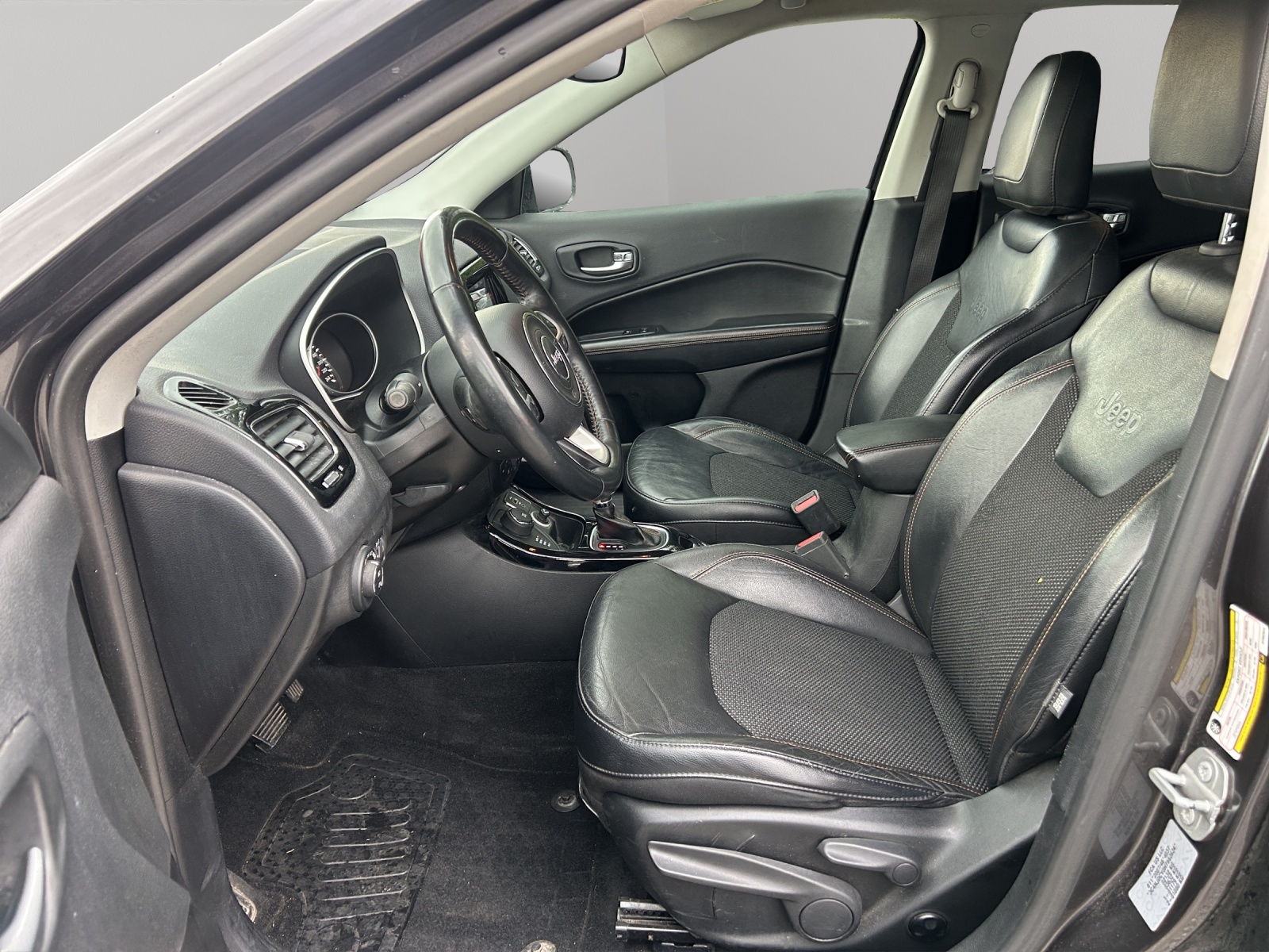 JEEP Compass 2.0CRD Opening Edition AWD 9ATX-image-9