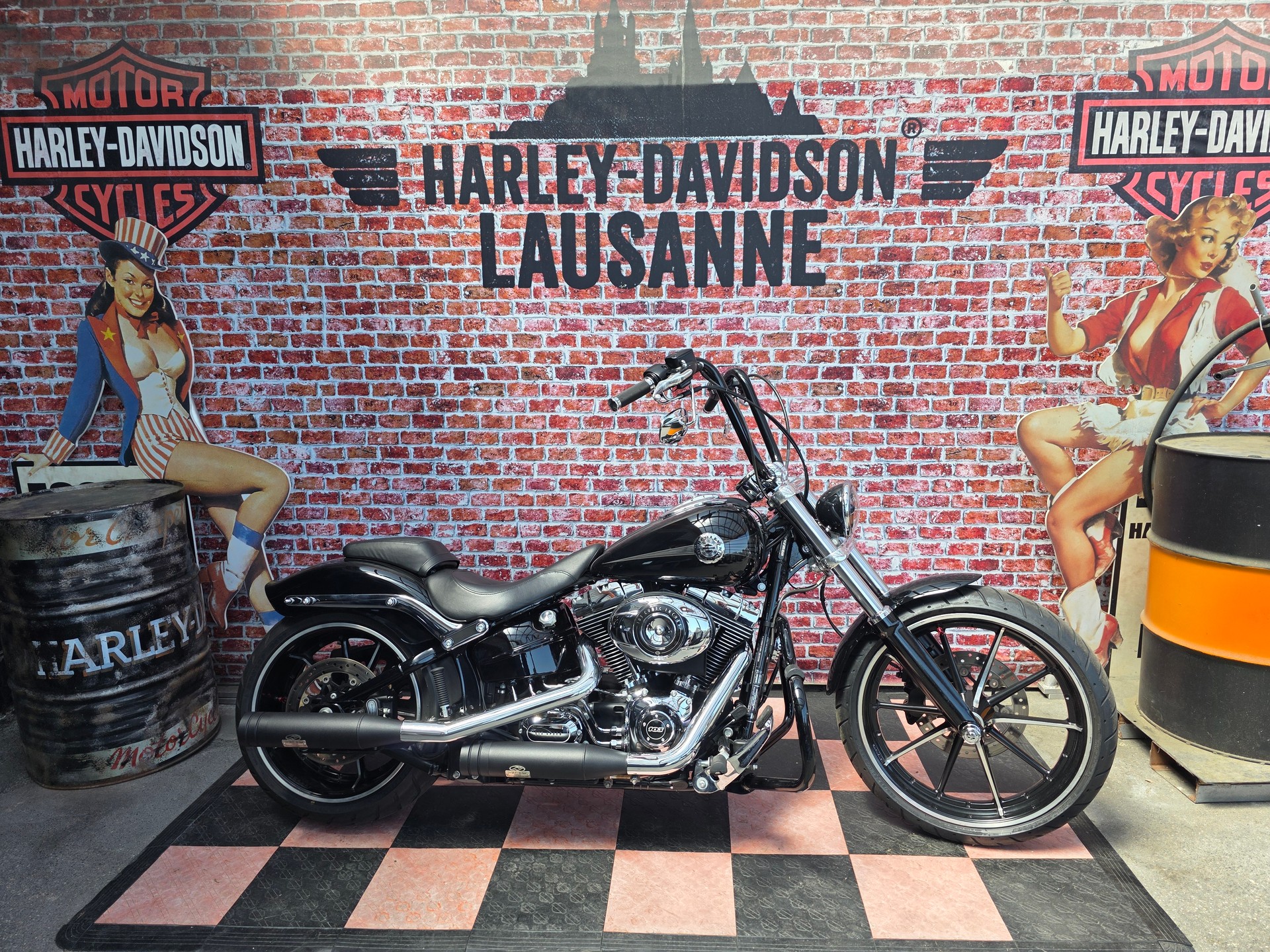 HARLEY-DAVIDSON FXSB Breakout 103 ABS