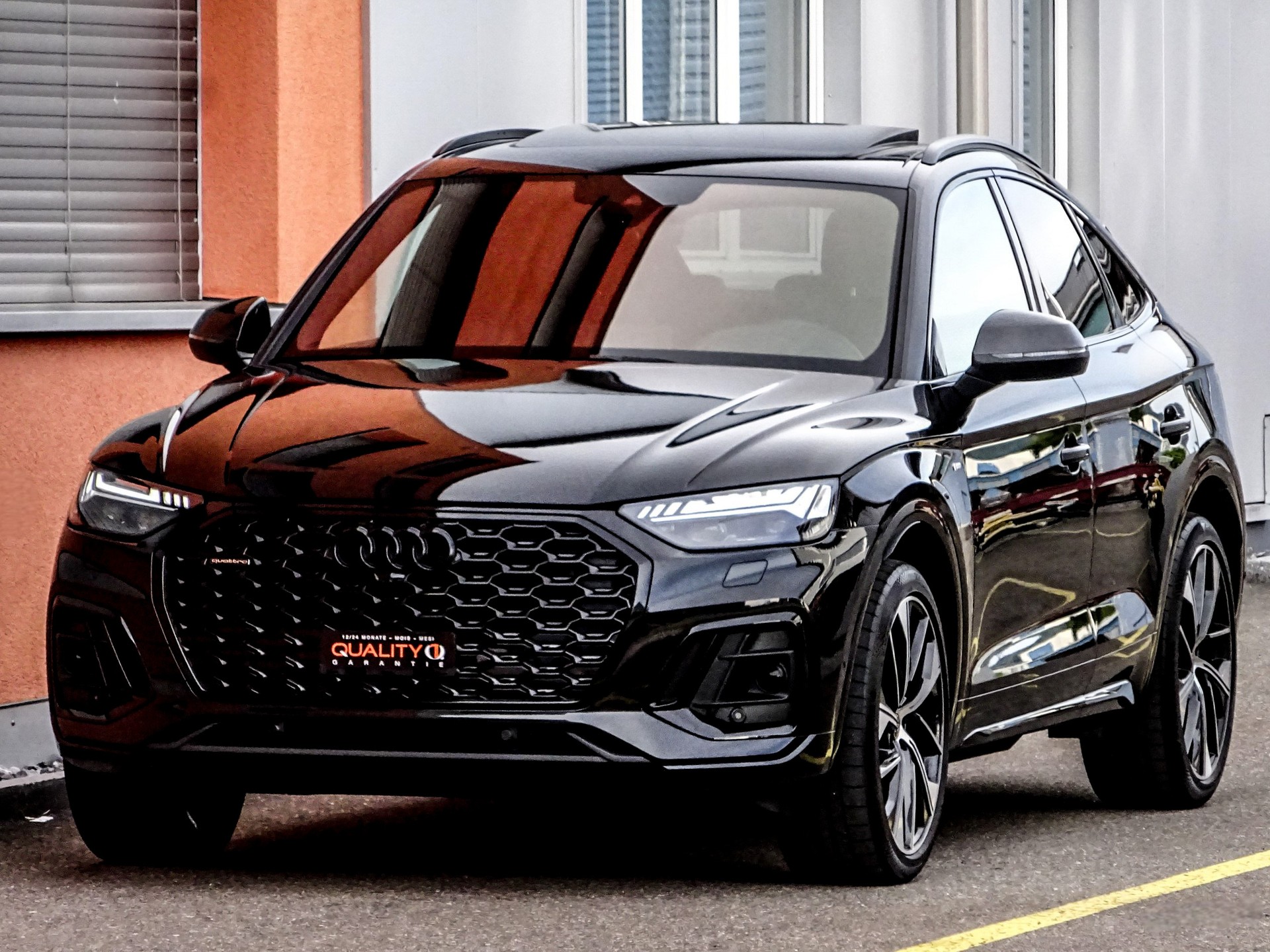 AUDI Q5 Sportback 40 TDI Black Edition quattro S-tronic // CH-Fahrzeug // Werksgarantie // COMPETITION....-image-3