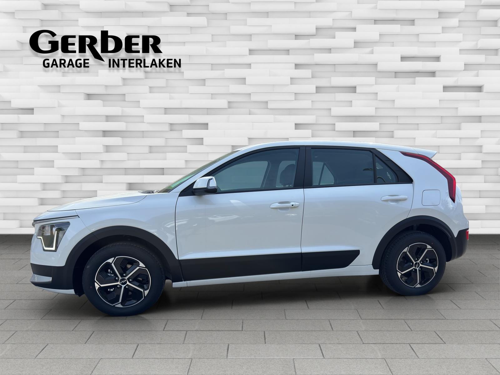 KIA Niro 1.6 GDi Hybrid-showroom-element-1