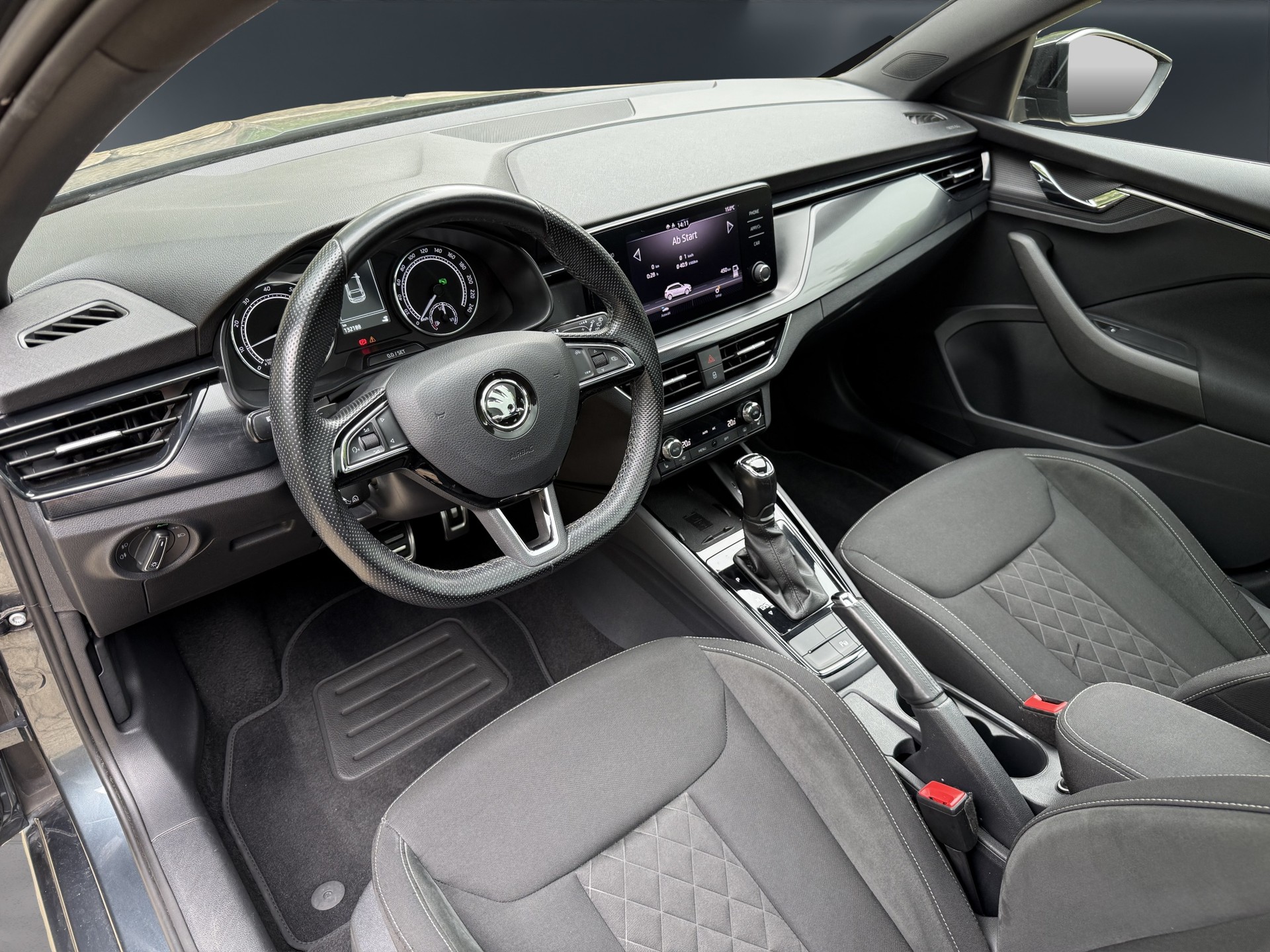 SKODA Scala 1.5 TSI ACT Style DSG-image-9
