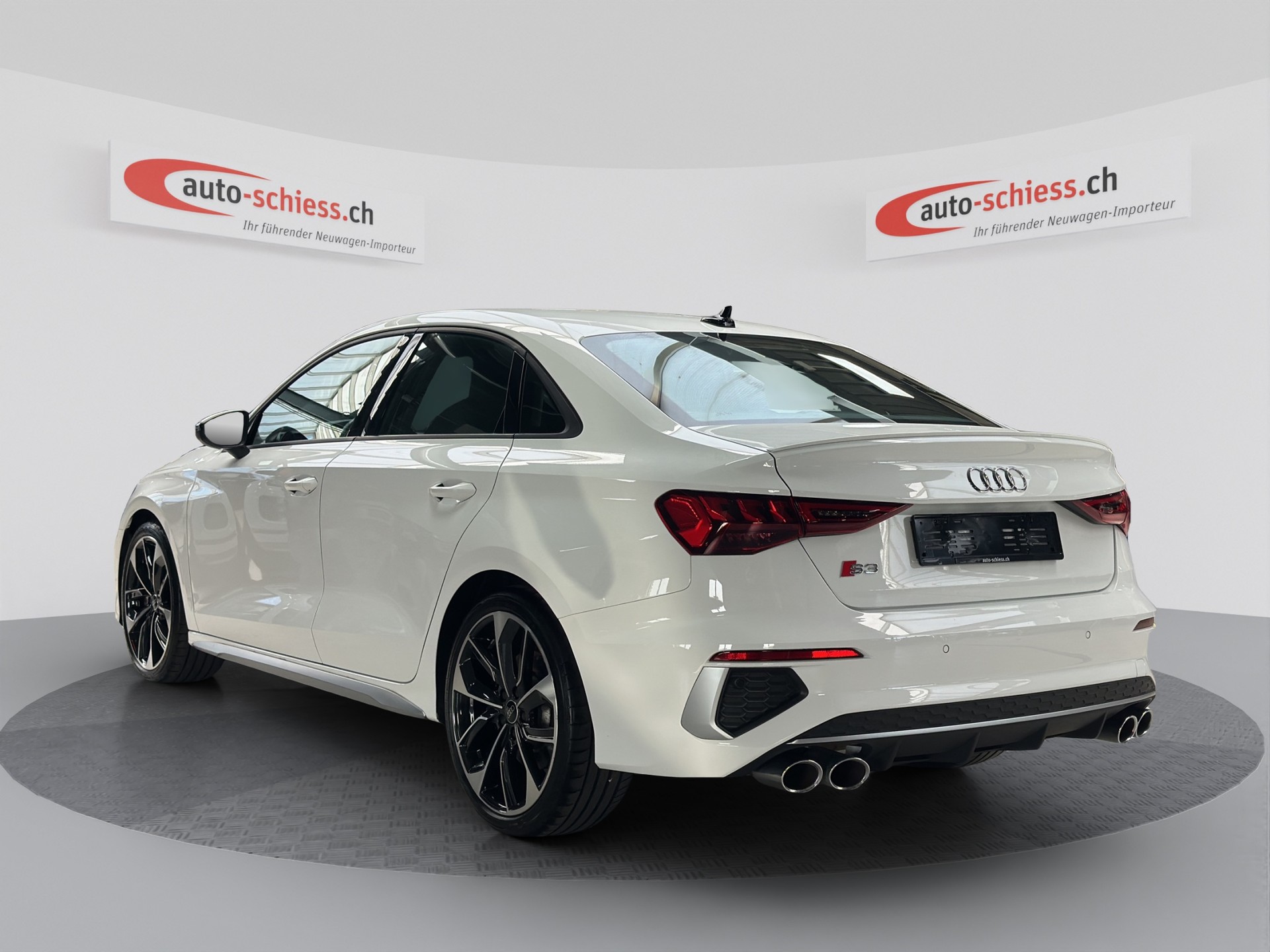 AUDI S3 Limousine 2.0 TFSI quattro S-tronic-image-2