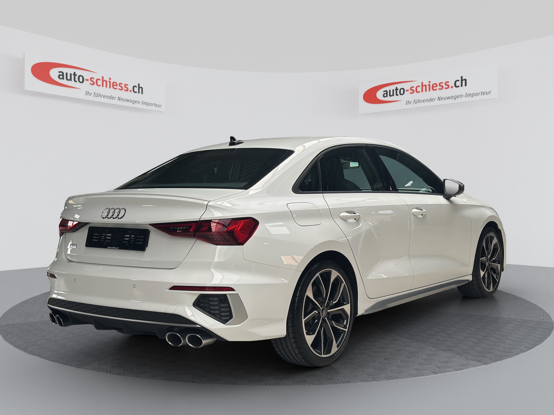 AUDI S3 Limousine 2.0 TFSI quattro S-tronic-image-4