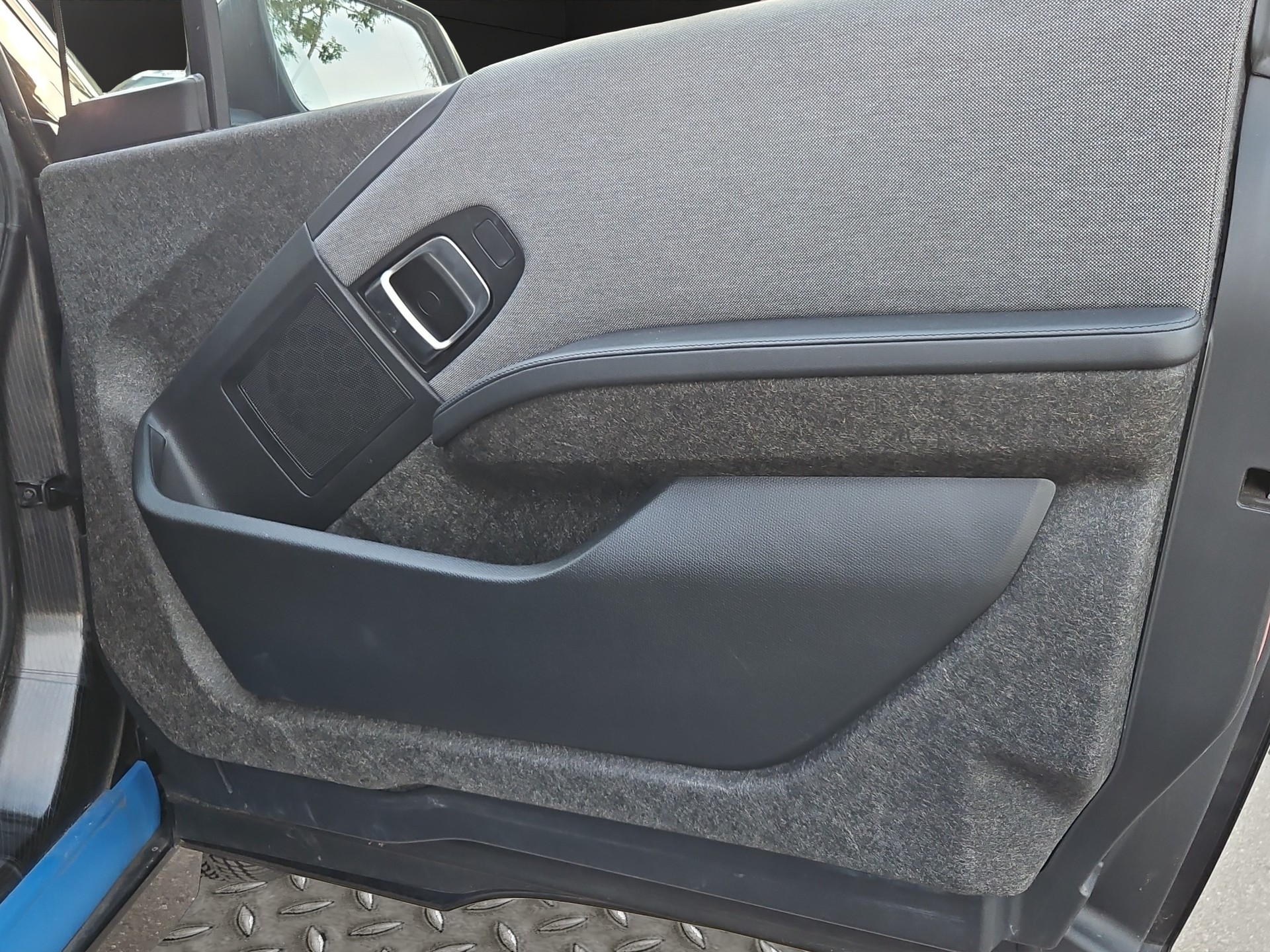 BMW i3 (94Ah)-image-16
