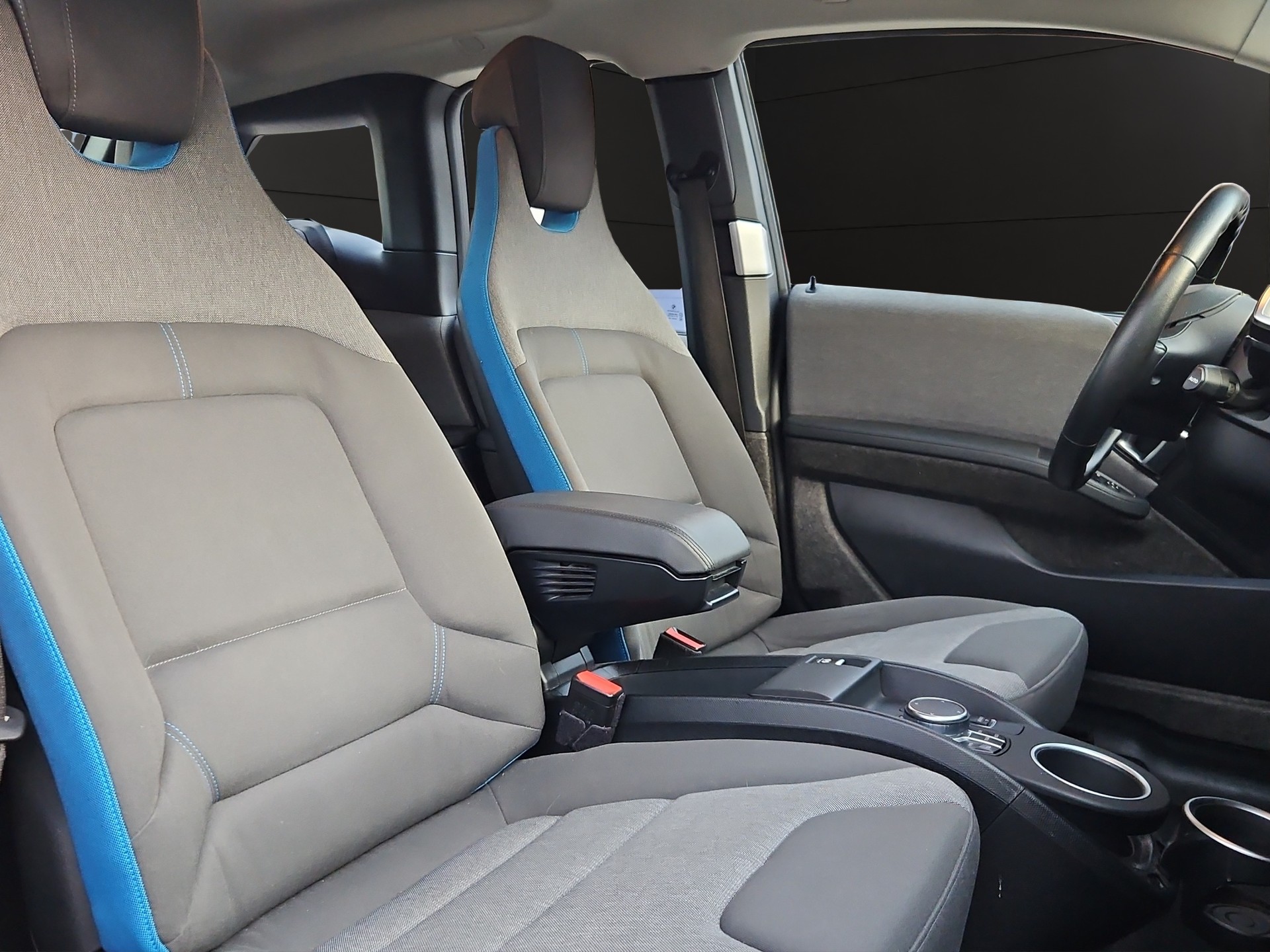 BMW i3 (94Ah)-image-17