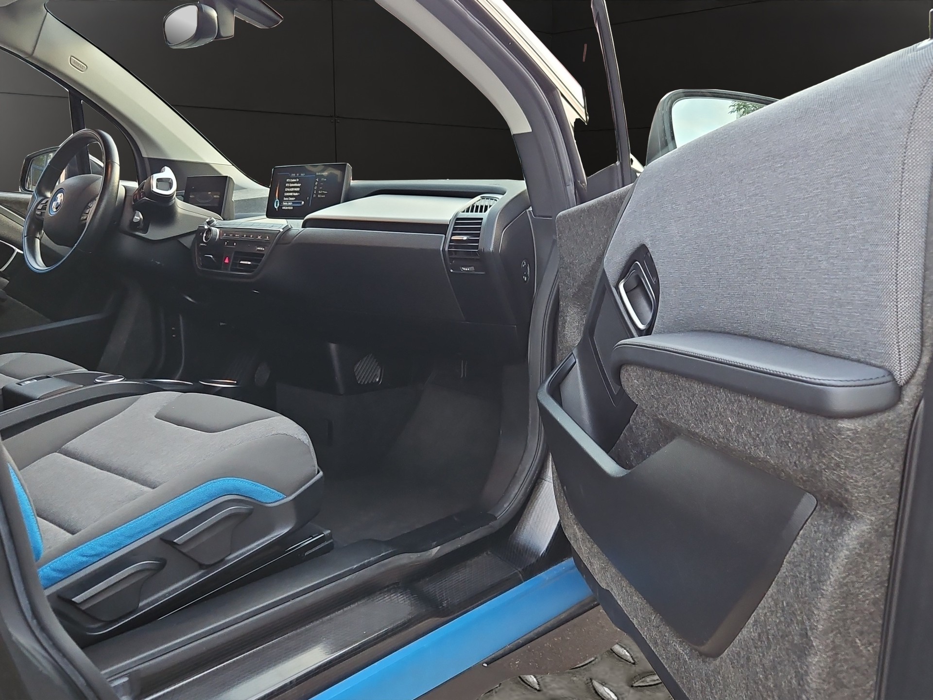 BMW i3 (94Ah)-image-26