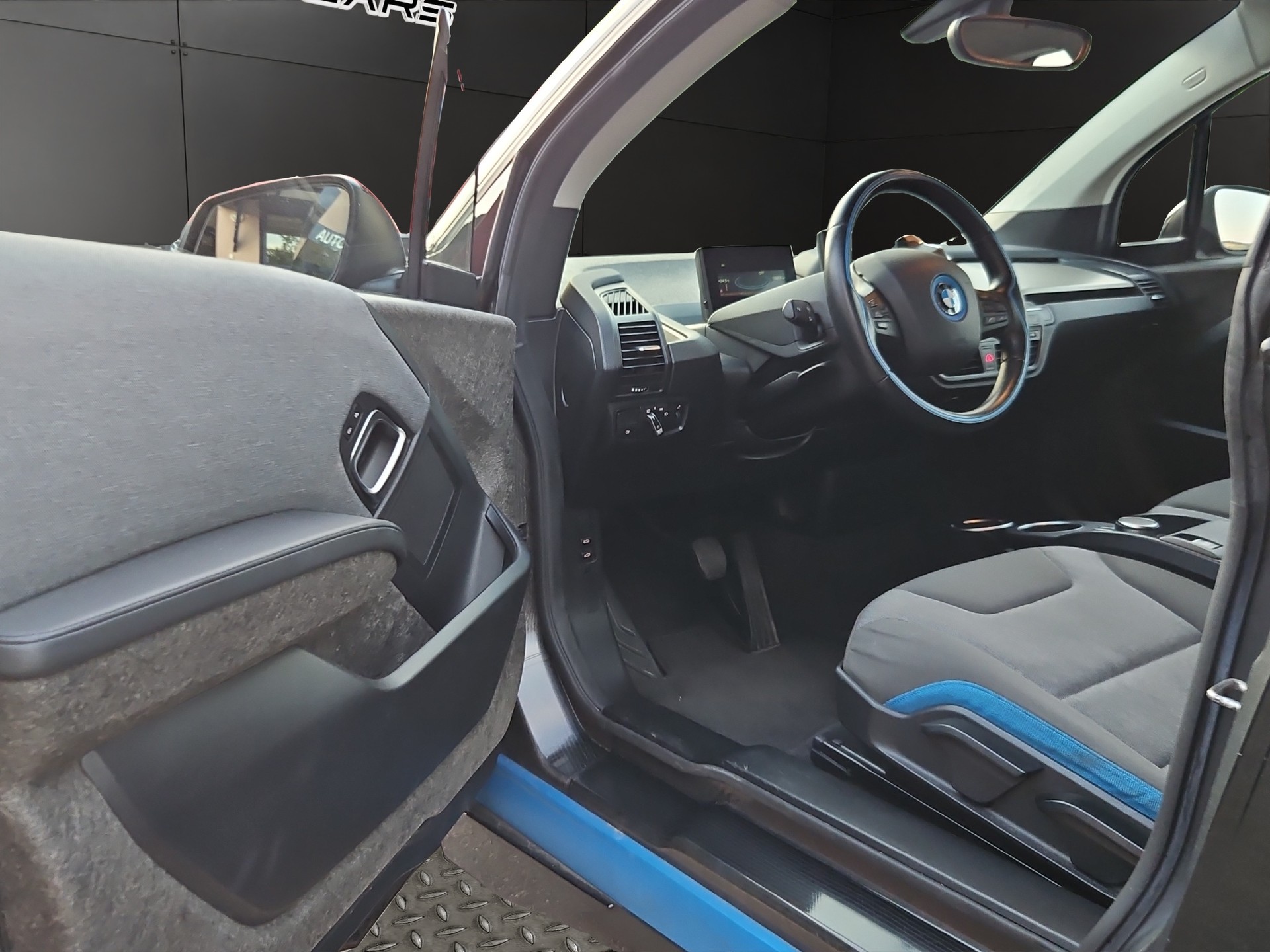 BMW i3 (94Ah)-image-18