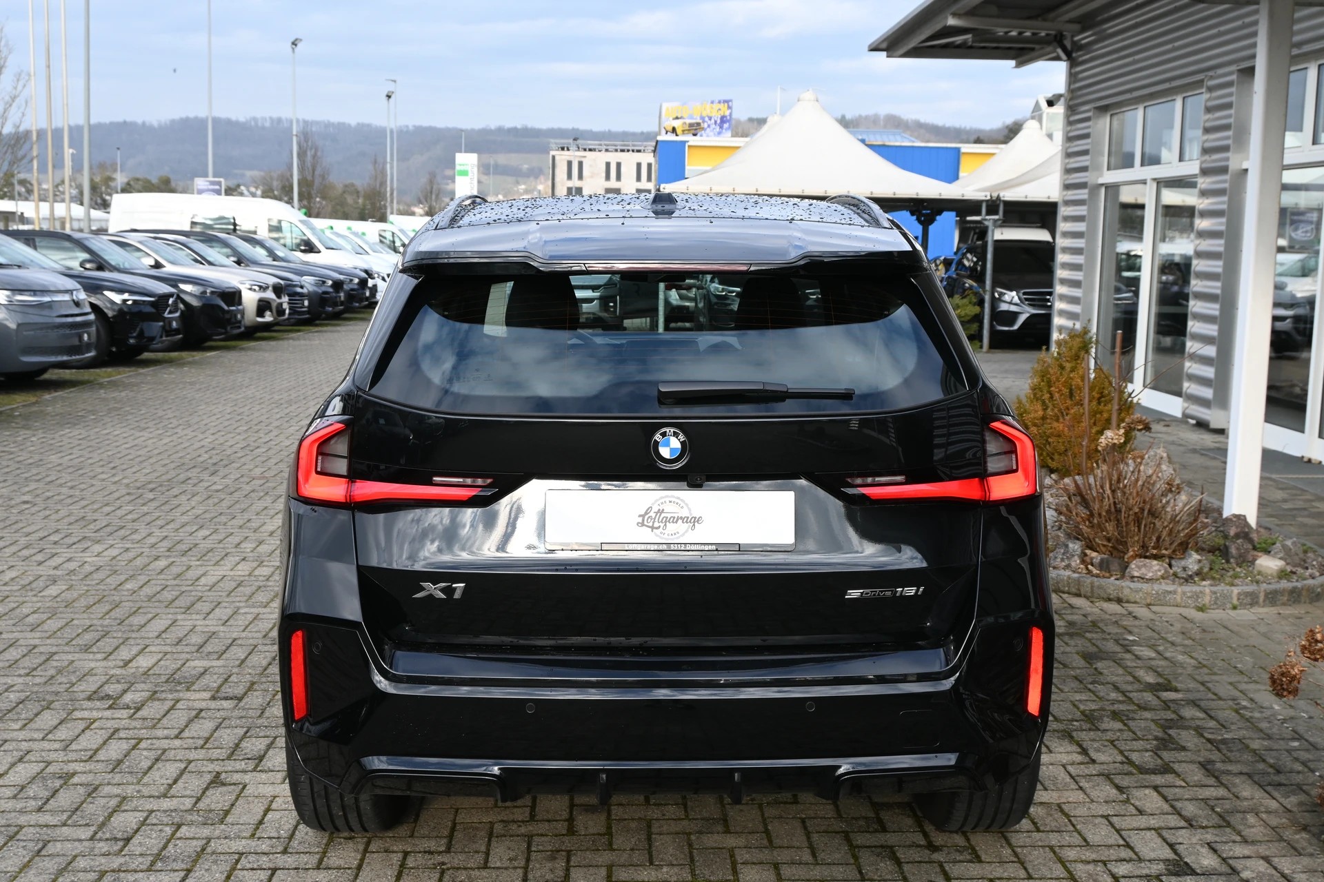 BMW X1 sDrive 18i M Sport Automat + Werksgarantie 08.2027-showroom-element-3
