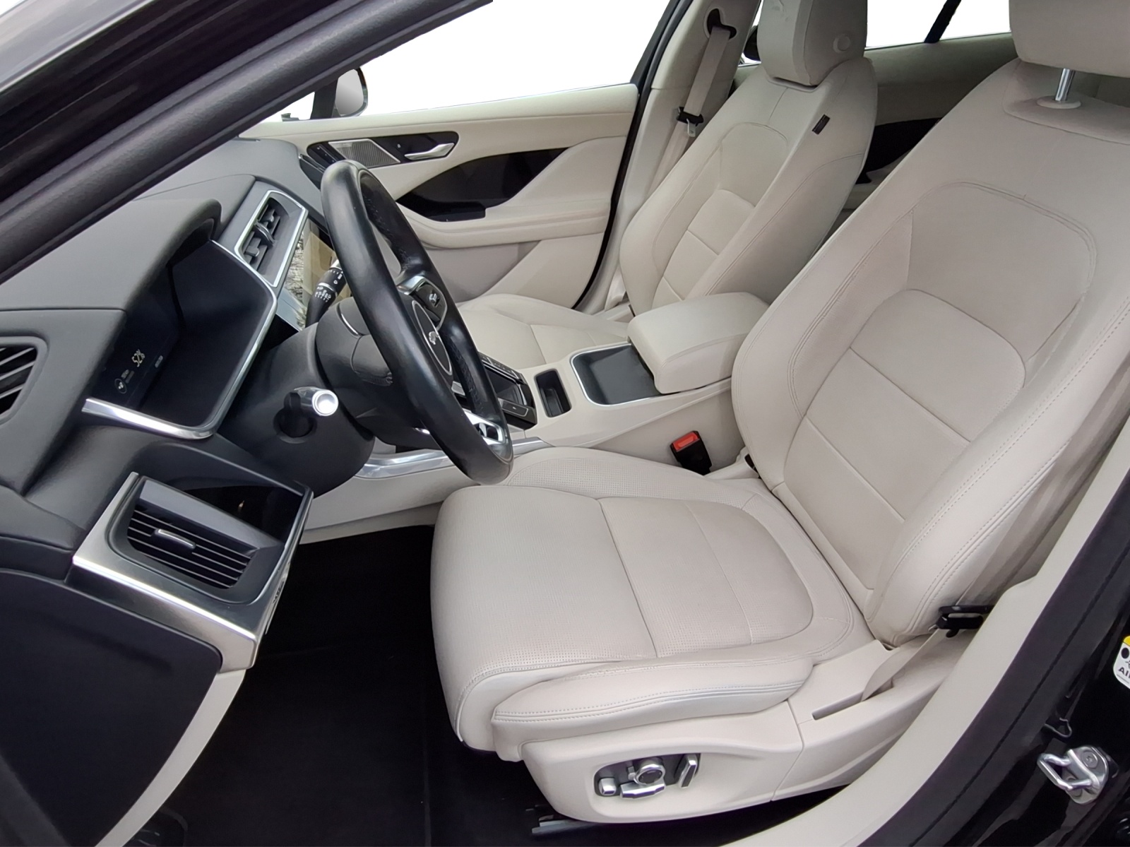 JAGUAR I-Pace EV400 HSE AWD 3-PHASIG-image-4