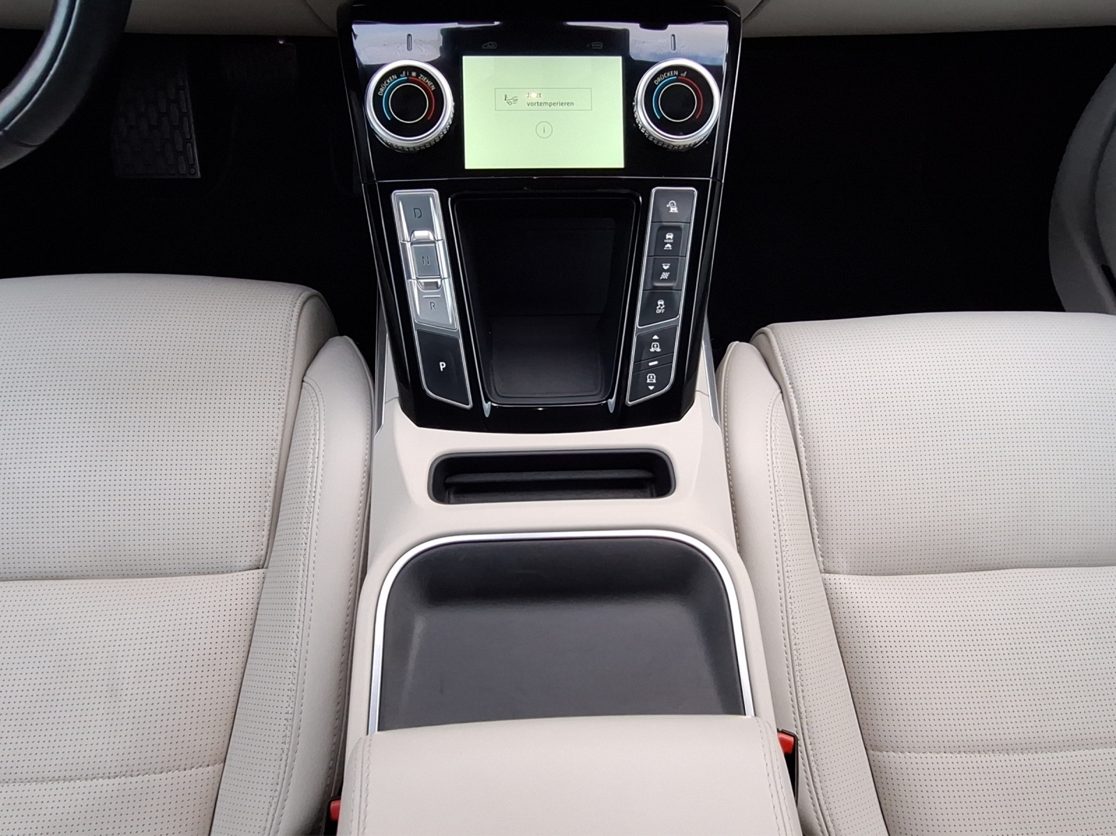 JAGUAR I-Pace EV400 HSE AWD 3-PHASIG-image-6