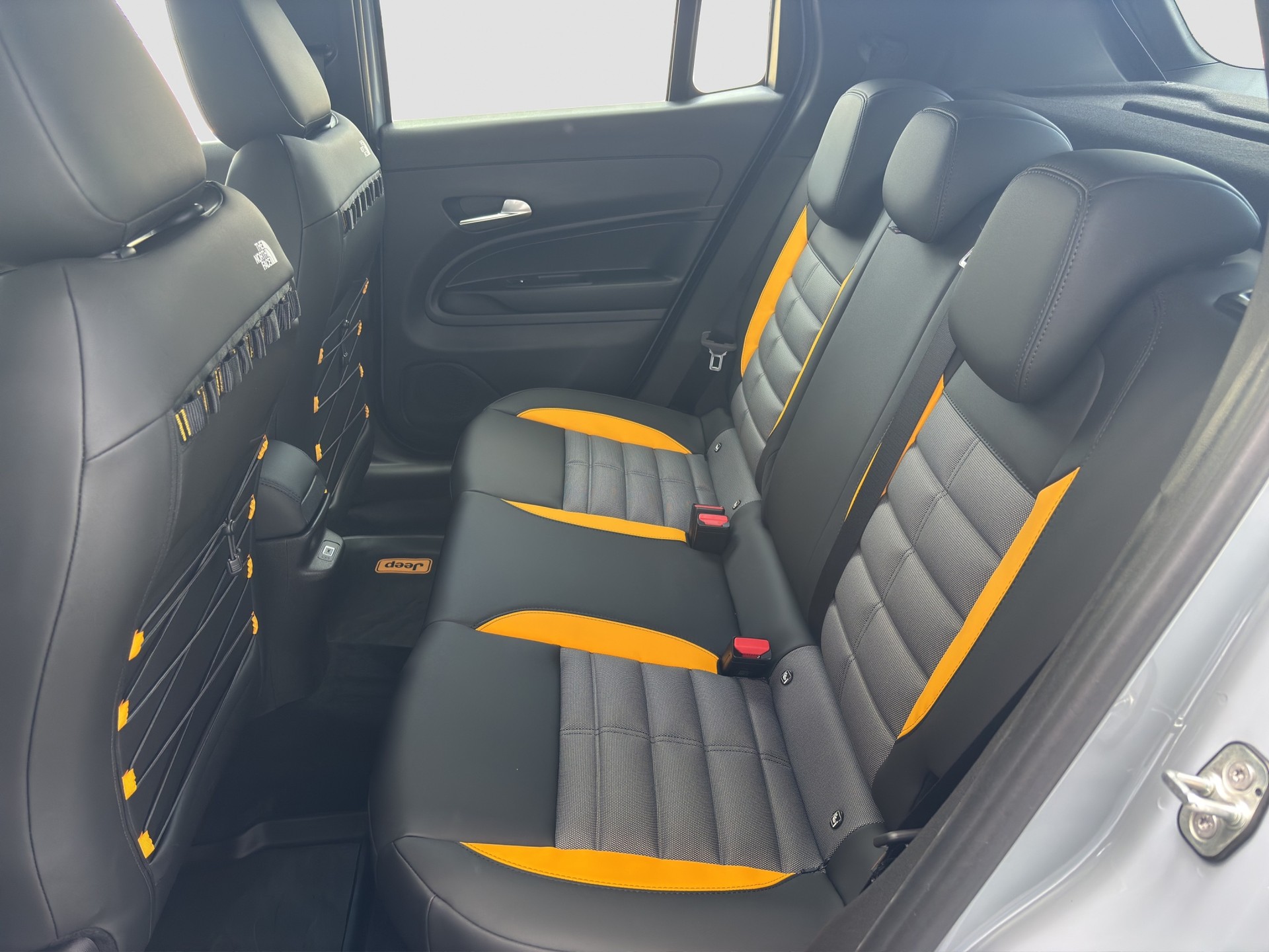 JEEP Avenger 1.2 Turbo MHEV The North Face Sky 4xe-image-15