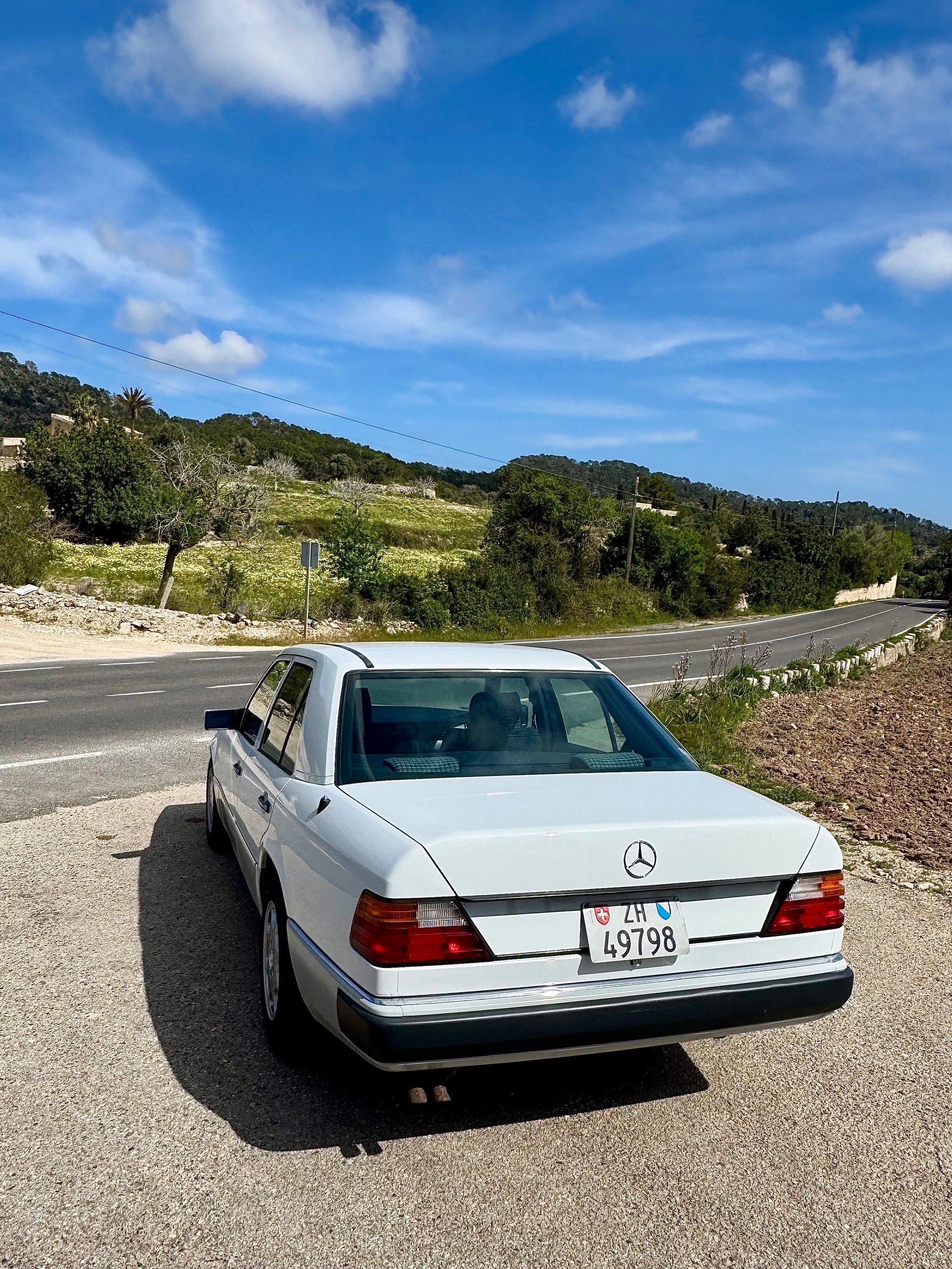 MERCEDES-BENZ 260 E-image-2