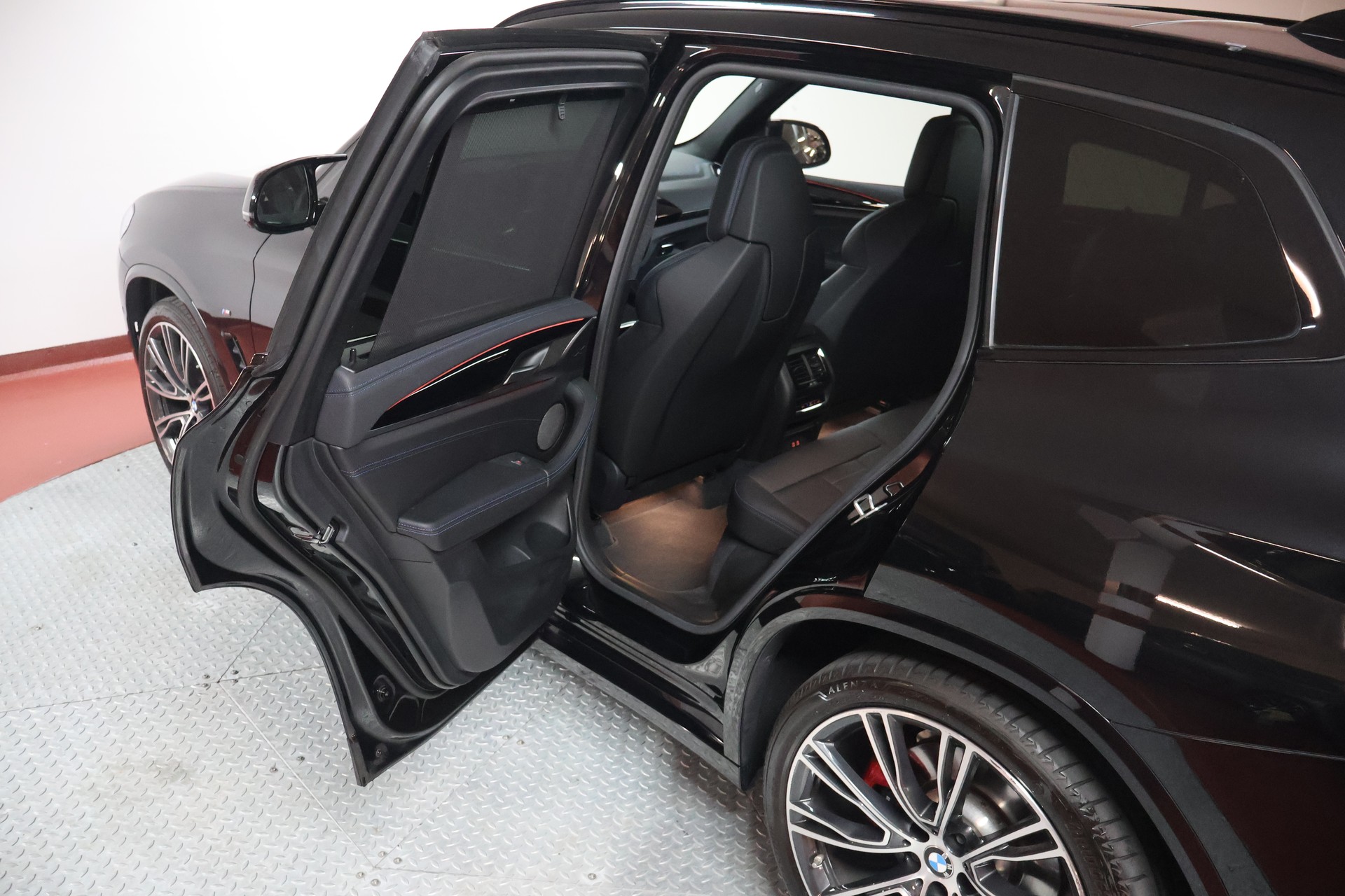 BMW X3 M40i-image-15