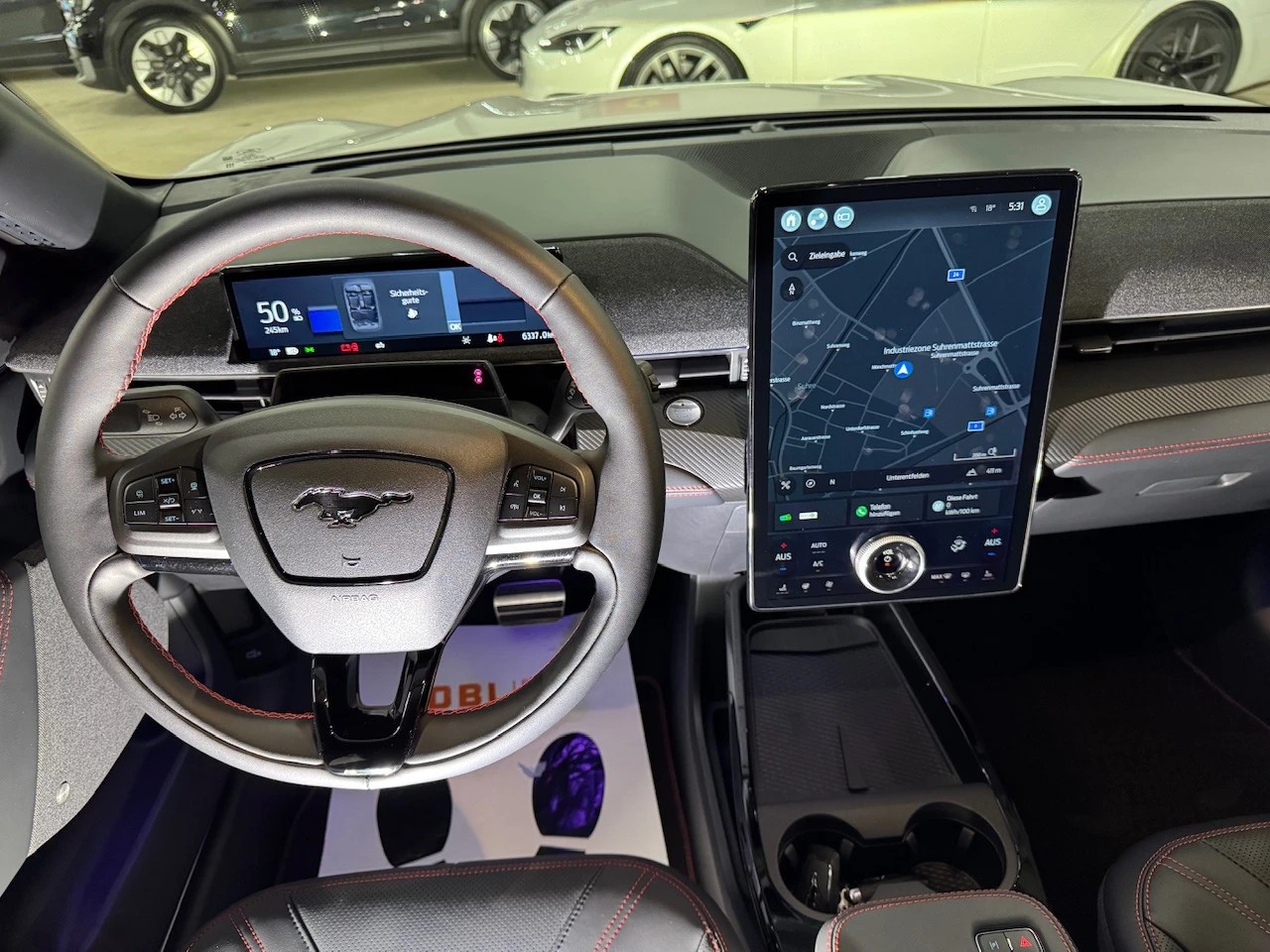 FORD Mustang MACH-E Premium AWD 75kWh // Vollausstattung-image-11