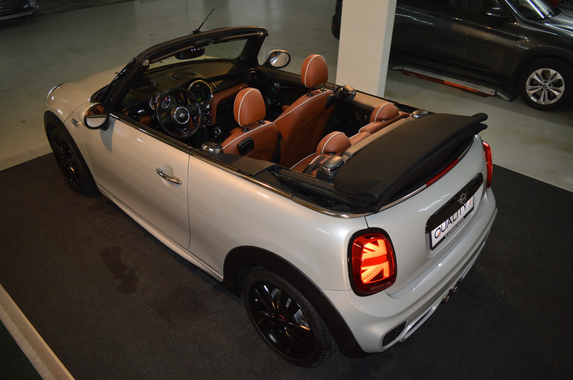 MINI Cooper S Cabriolet DKG-image-1