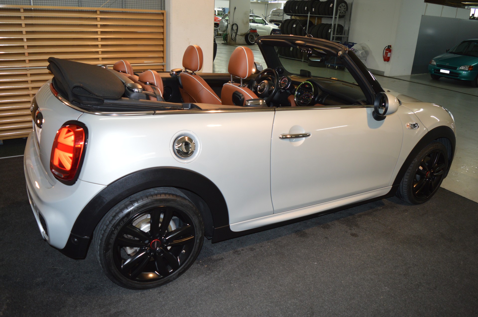 MINI Cooper S Cabriolet DKG-image-2