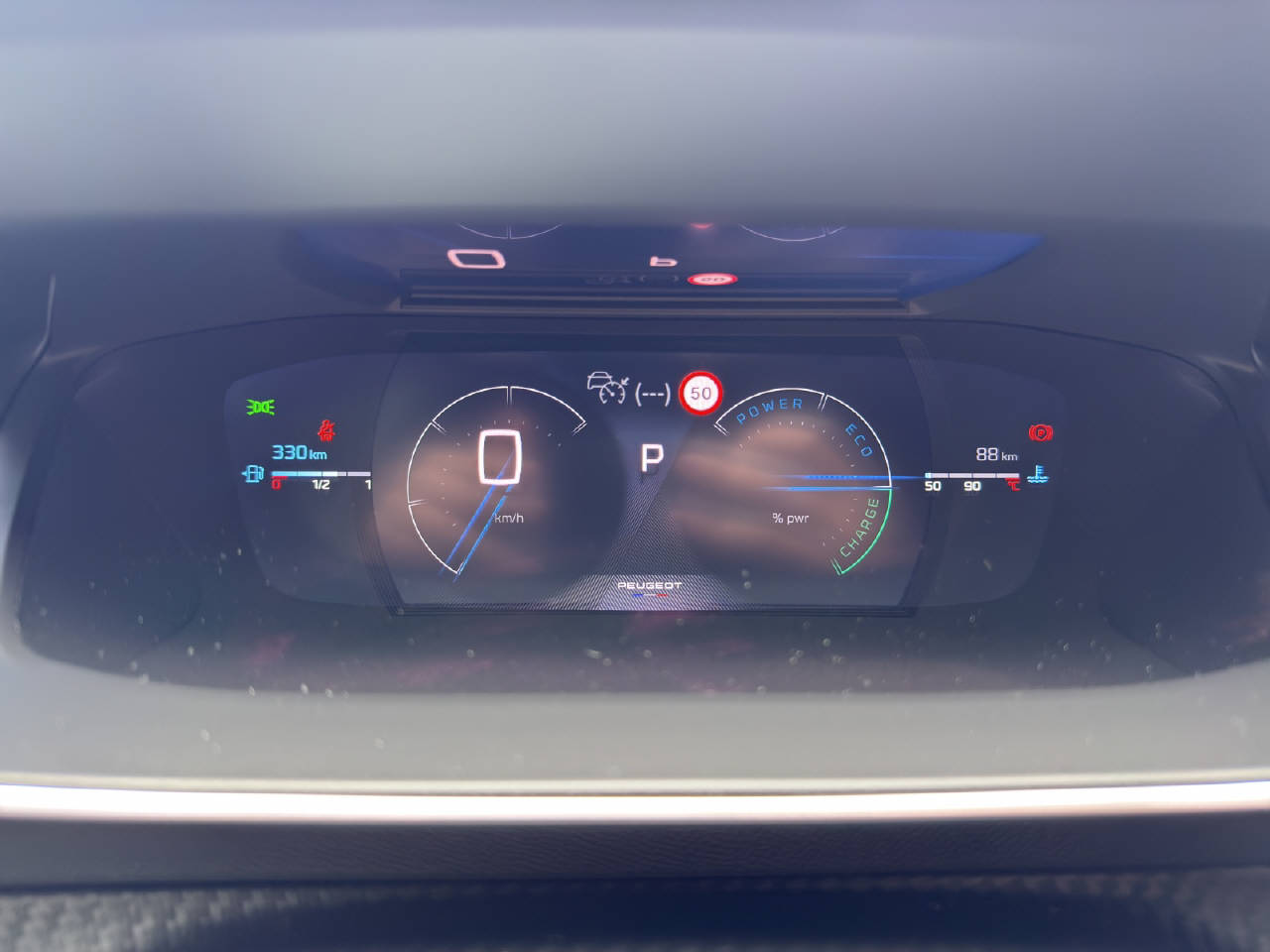 PEUGEOT 208 1.2 Hybrid 145 GT-image-5
