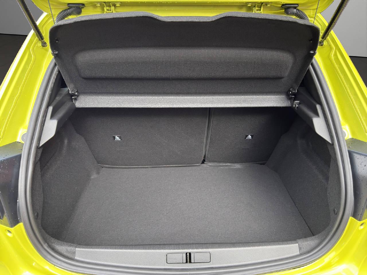 PEUGEOT 208 1.2 Hybrid 145 GT-image-10