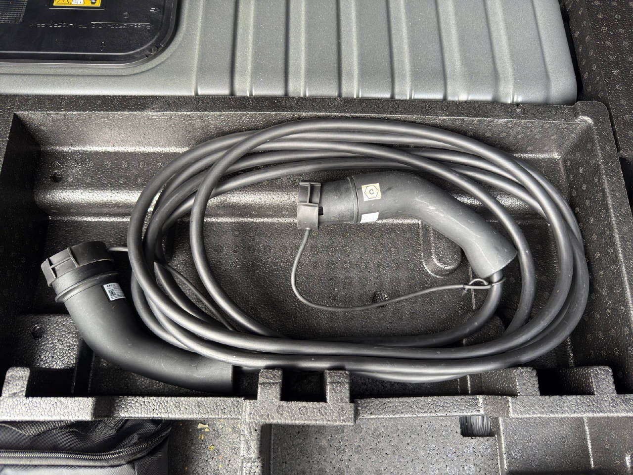 PEUGEOT 308 SW 1.6 PHEV 180 GT-image-12