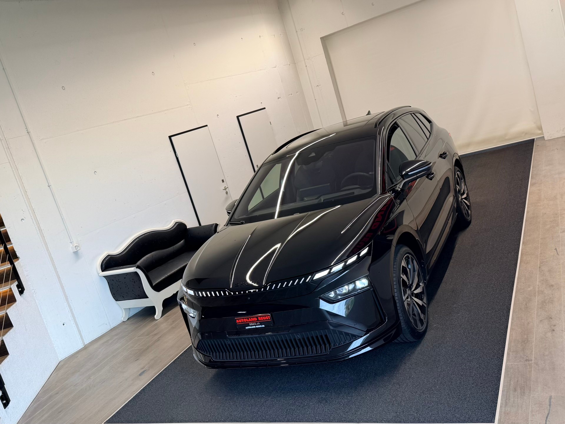 SKODA Enyaq 85x Sportline 4x4-image-3