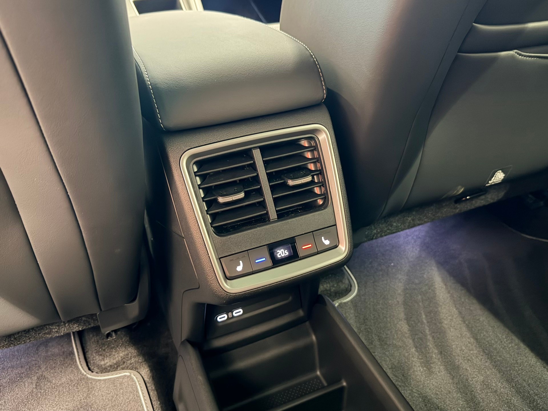 SKODA Enyaq 85x Sportline 4x4-image-20