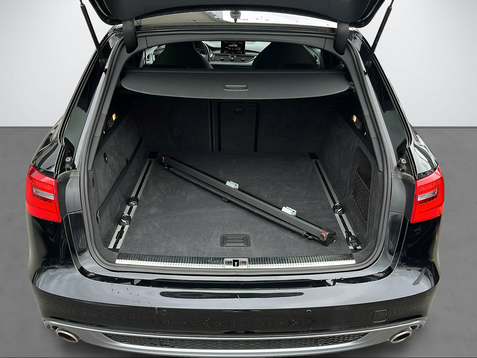 AUDI A6 Avant 3.0 V6 TDI 313 quattro-image-6