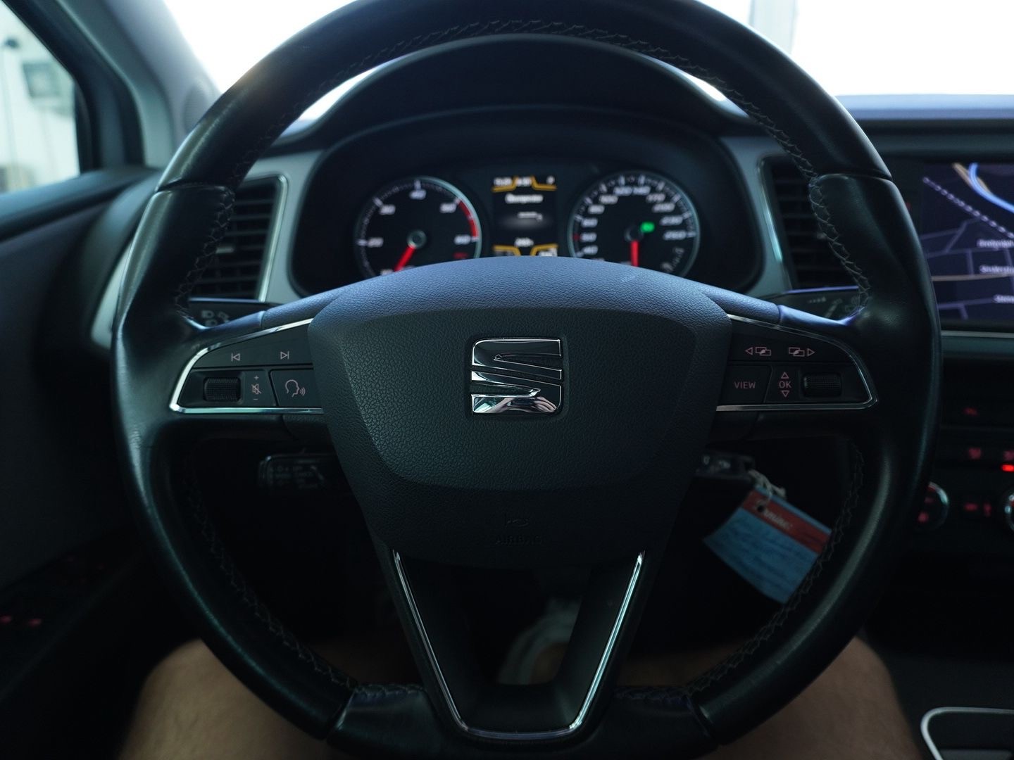 SEAT Leon ST 1.6 TDI CR Style DSG-image-7