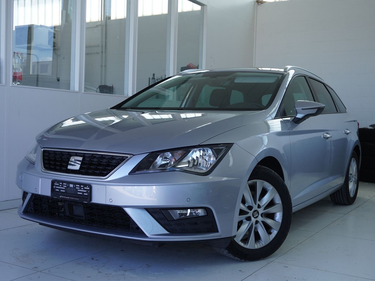SEAT Leon ST 1.6 TDI CR Style DSG-image-0
