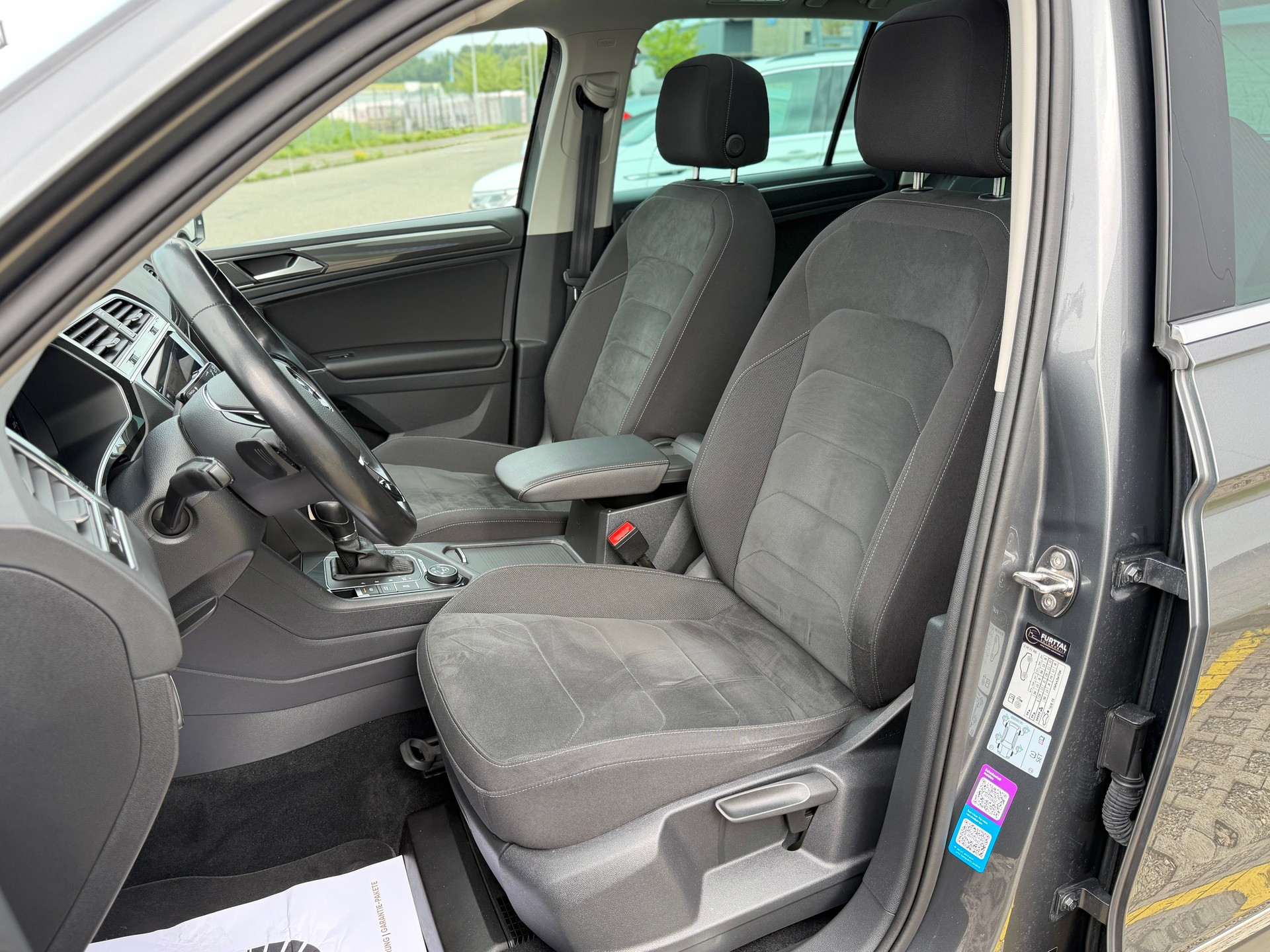 VW Tiguan 2.0 TDI SCR Highline 4Motion DSG-image-16
