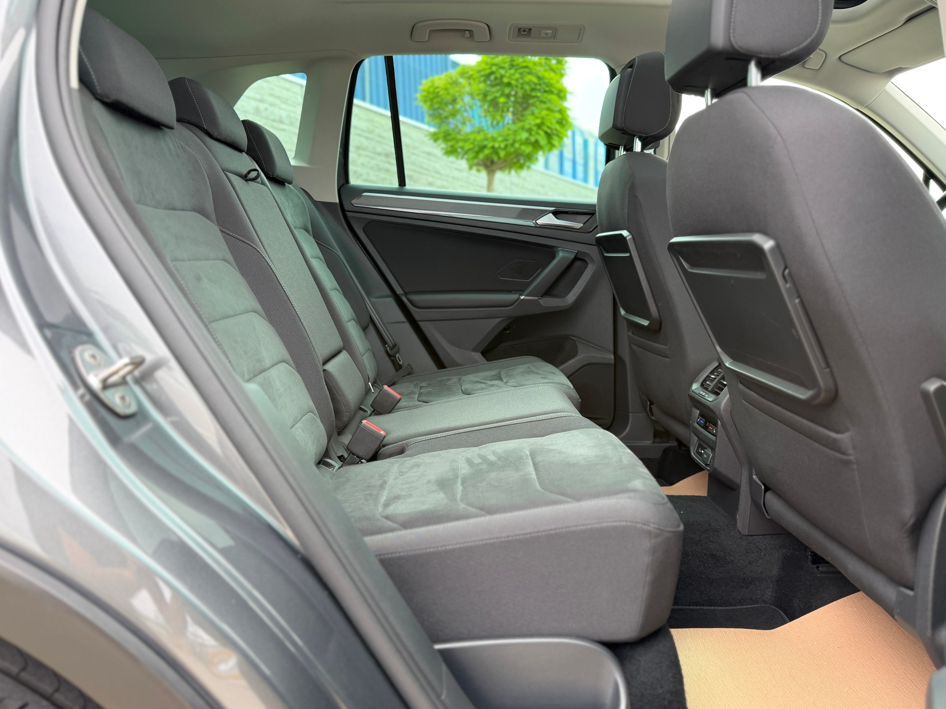 VW Tiguan 2.0 TDI SCR Highline 4Motion DSG-image-21