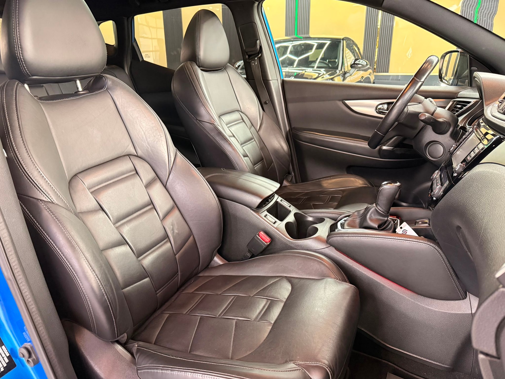 NISSAN Qashqai 1.6 dCi tekna Xtronic CVT-image-13