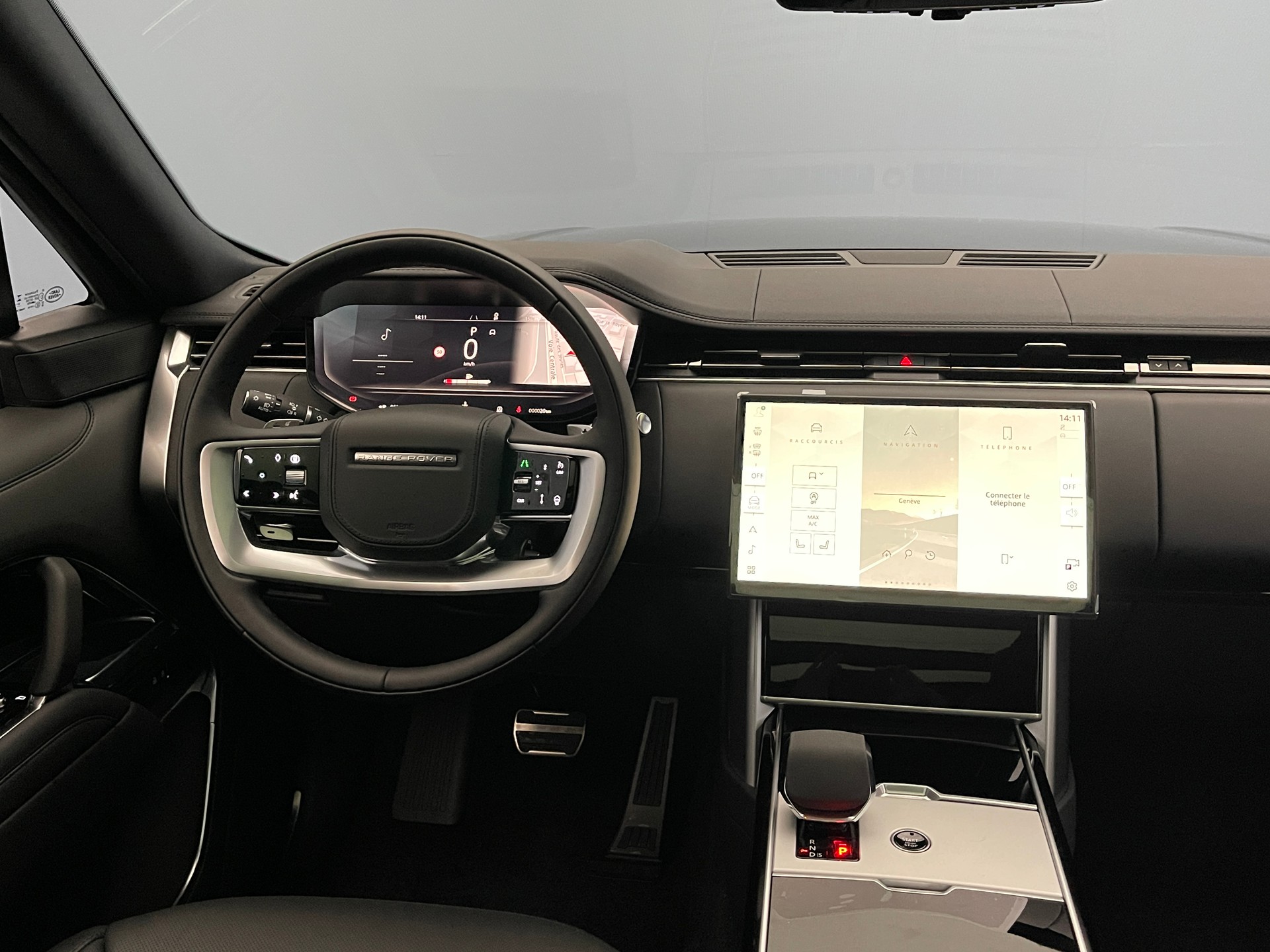 LAND ROVER Range Rover 3.0 D I6 300 HSE-image-5