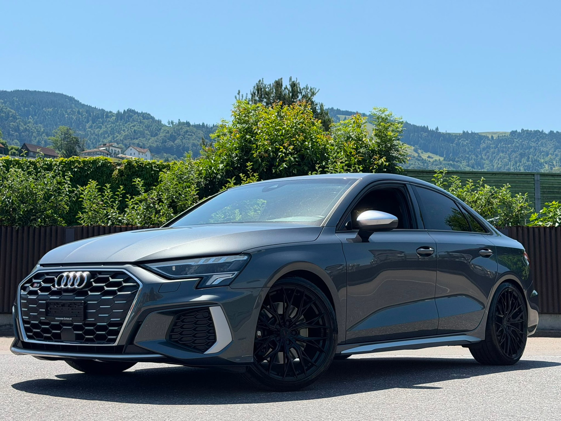 AUDI S3 Limousine 2.0 TFSI quattro S-tronic Grey&Black Edition-image-0