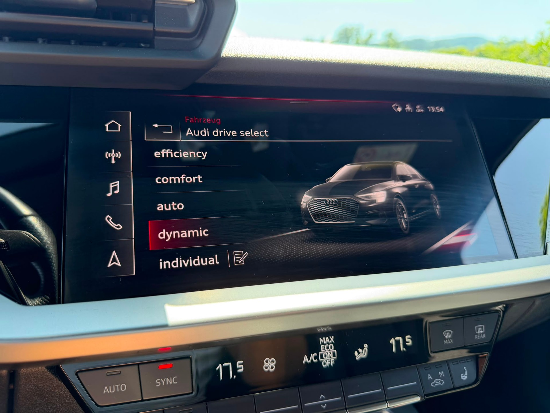 AUDI S3 Limousine 2.0 TFSI quattro S-tronic Grey&Black Edition-image-14