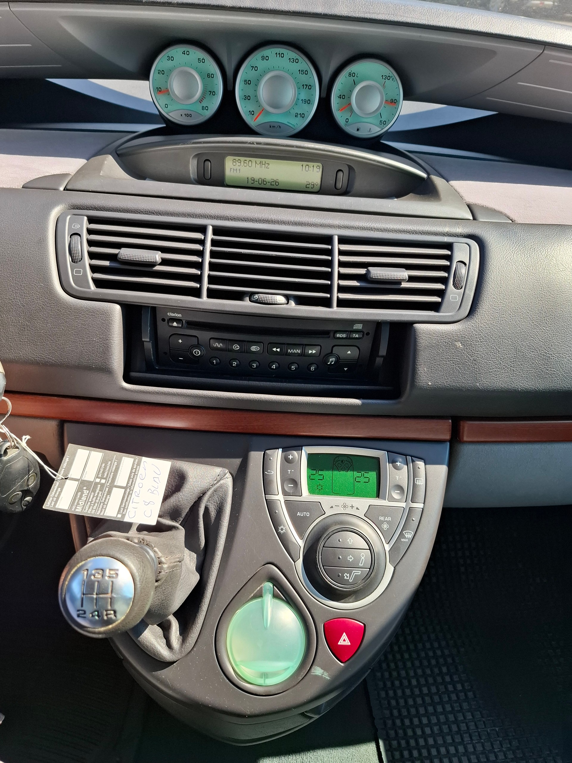 CITROEN C8 2.0 16V SX-image-12