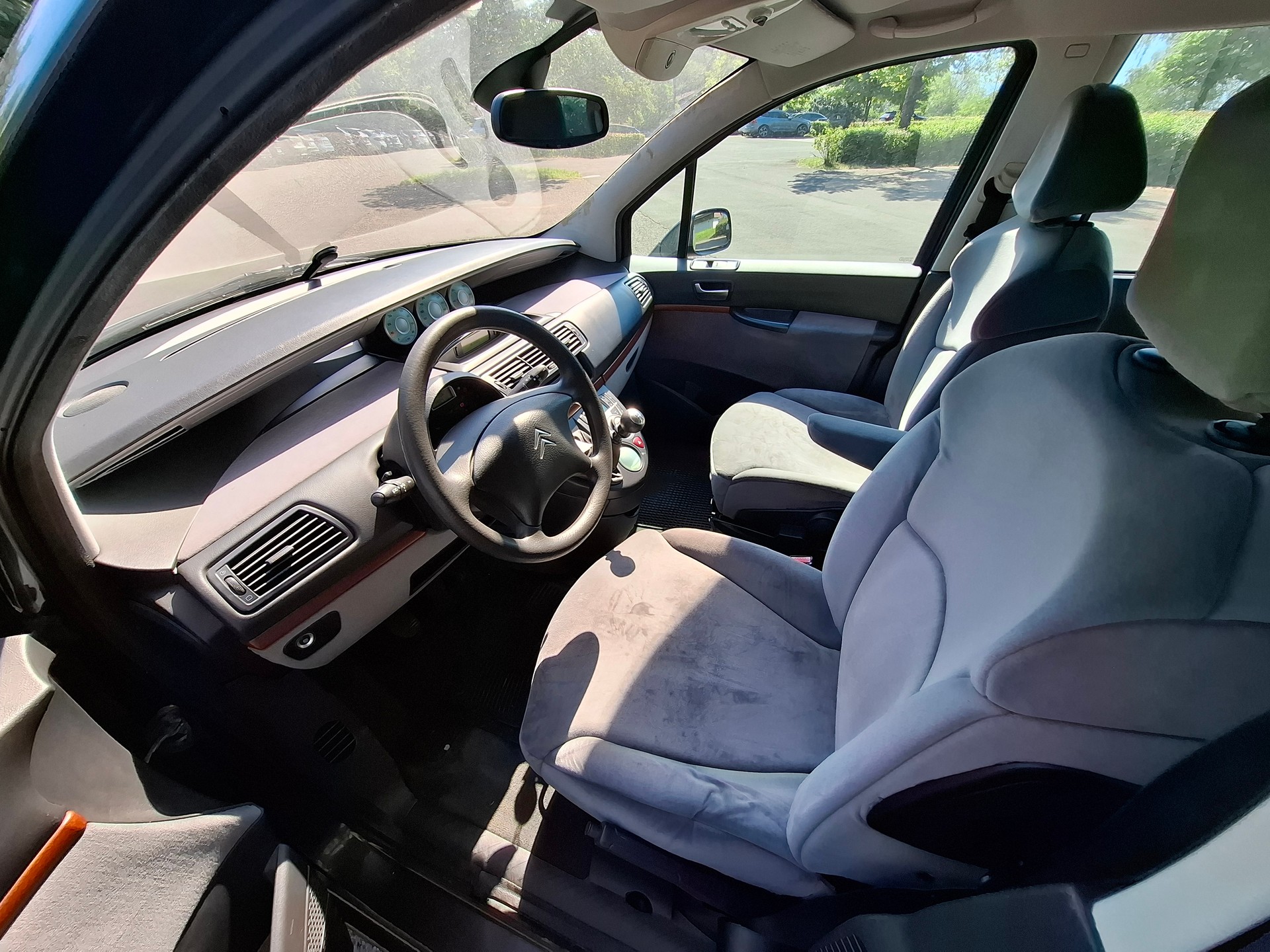 CITROEN C8 2.0 16V SX-image-10