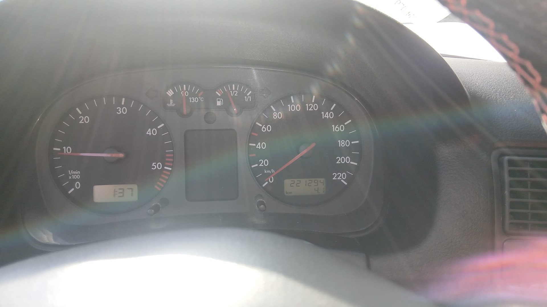 VW GOLF-image-8