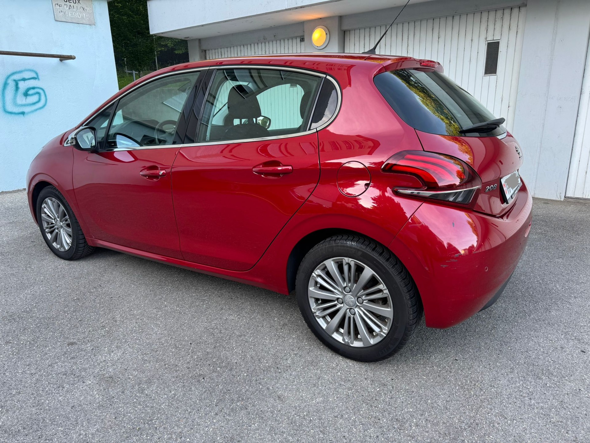 PEUGEOT 208 1.2 PureTech Style EAT6-image-2