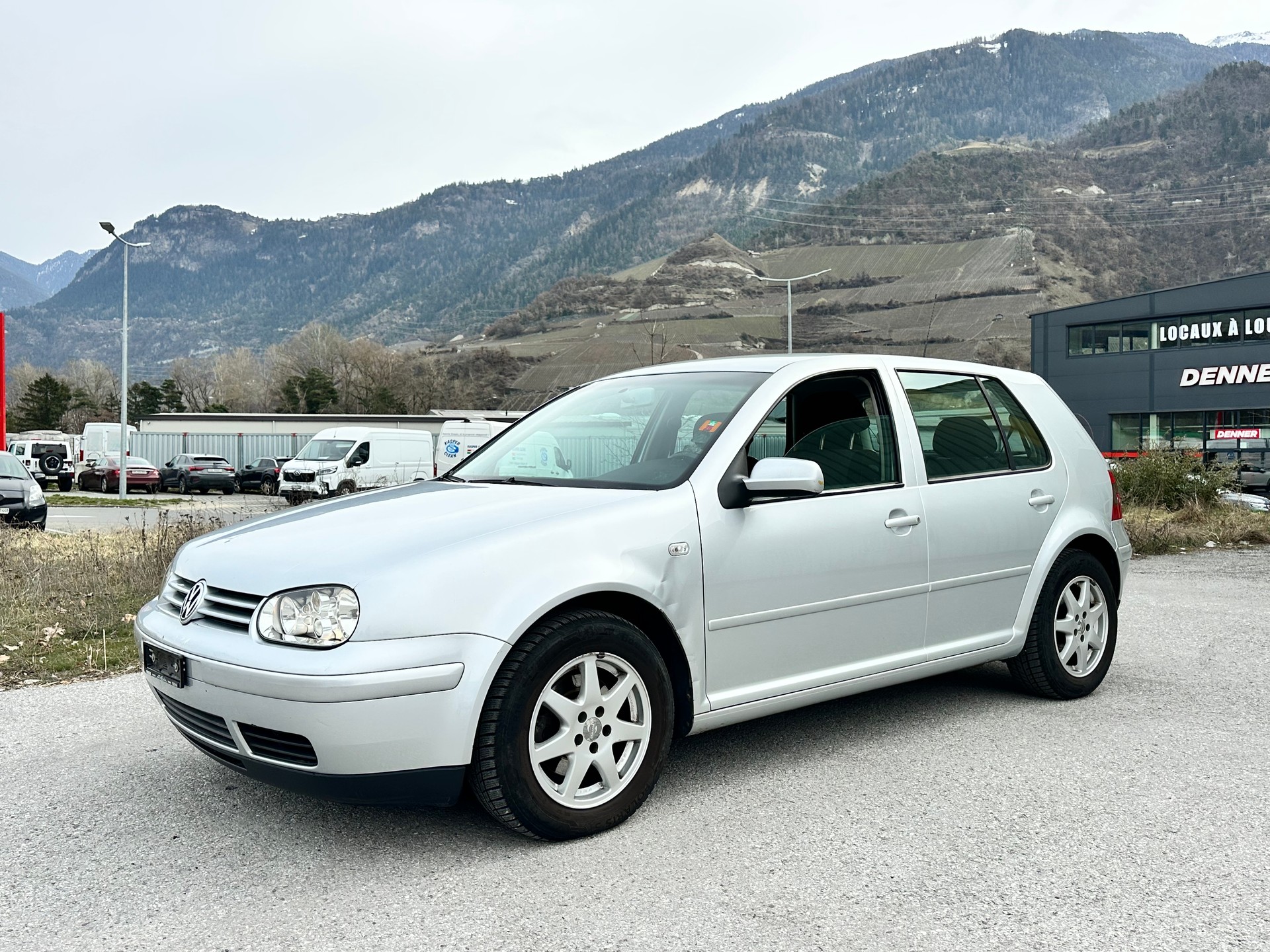 VW Golf 2.0 Comfortline 4Motion-image-15