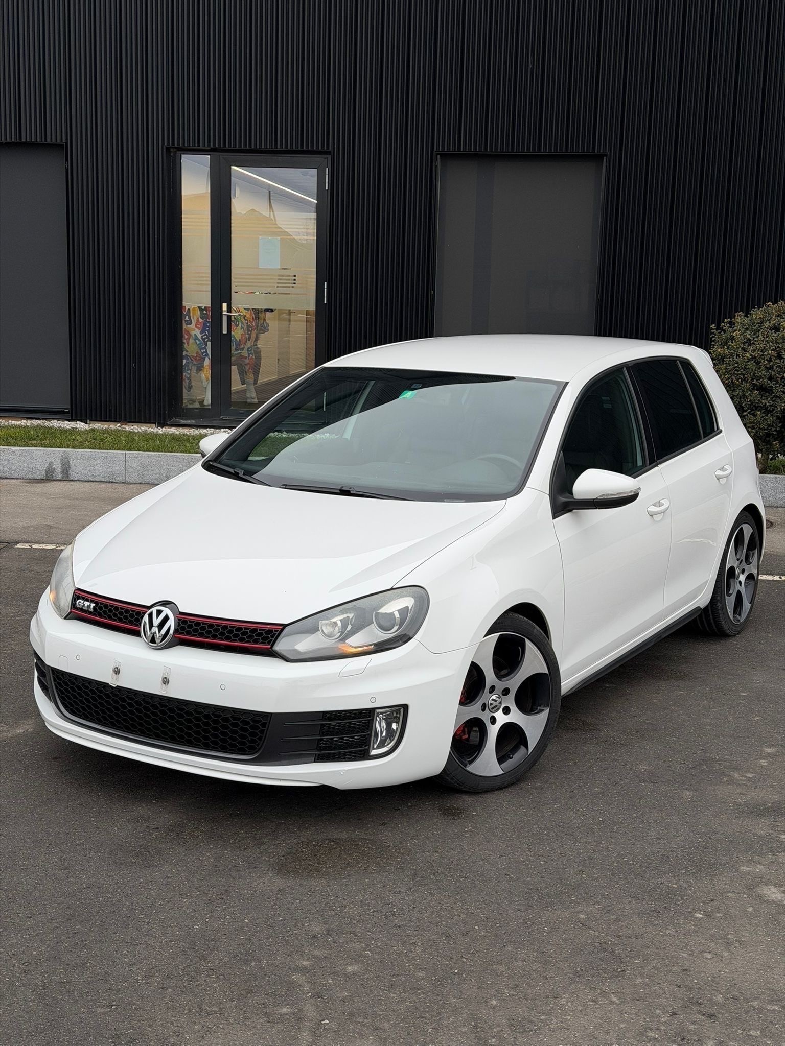 VW 2.0 TSI GTI-image-0