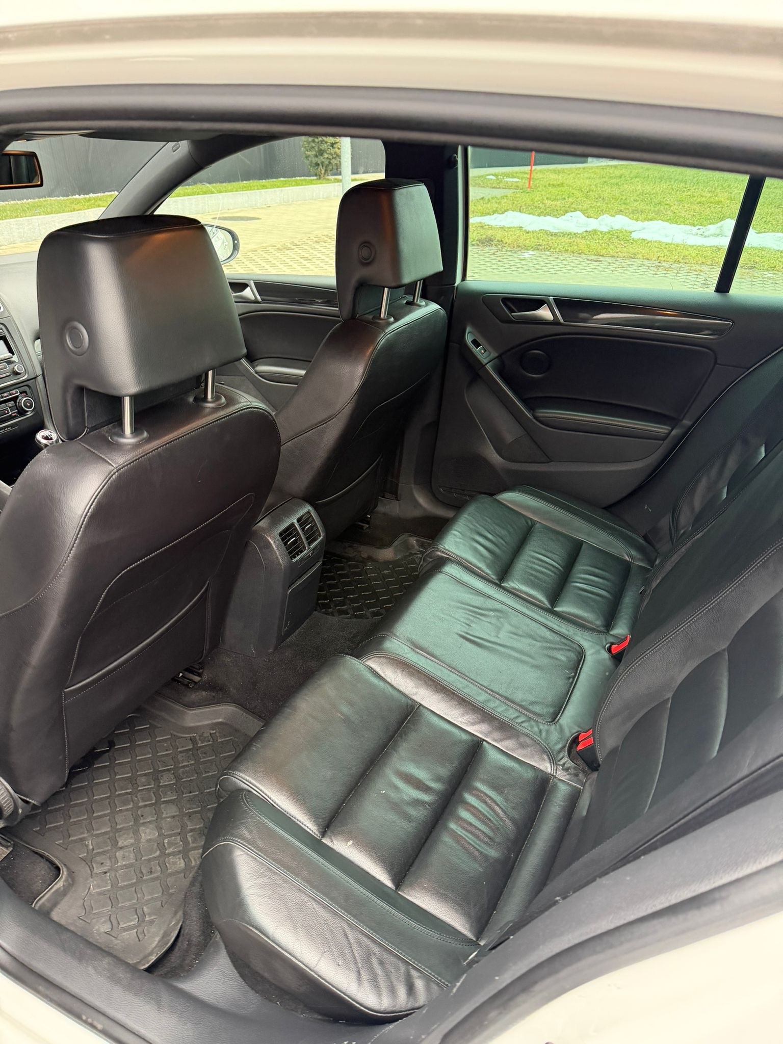 VW 2.0 TSI GTI-image-2