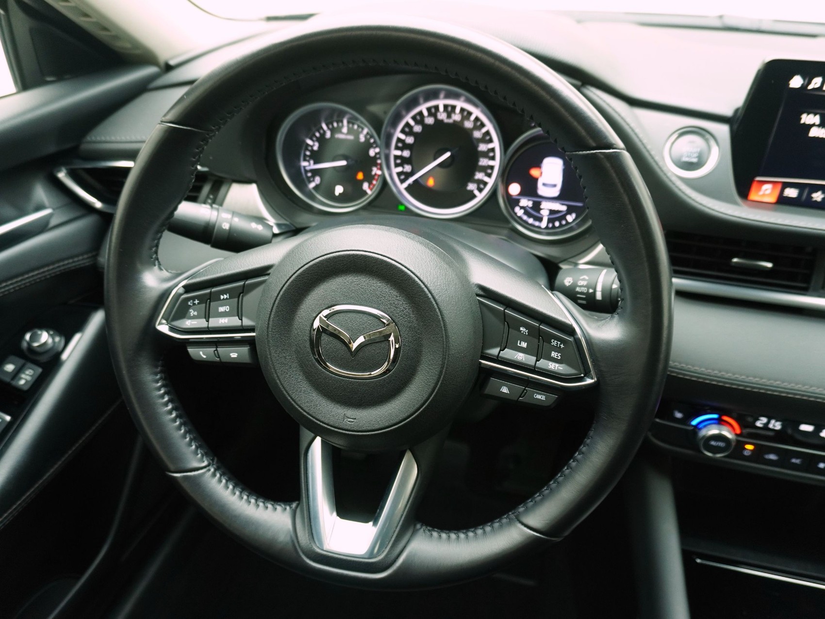 MAZDA 6 Sport Wagon 2.0 Center-Line-image-9