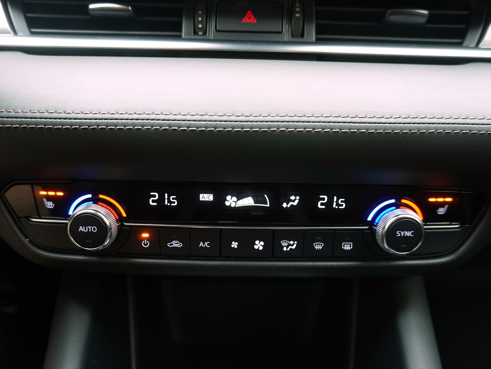 MAZDA 6 Sport Wagon 2.0 Center-Line-image-12