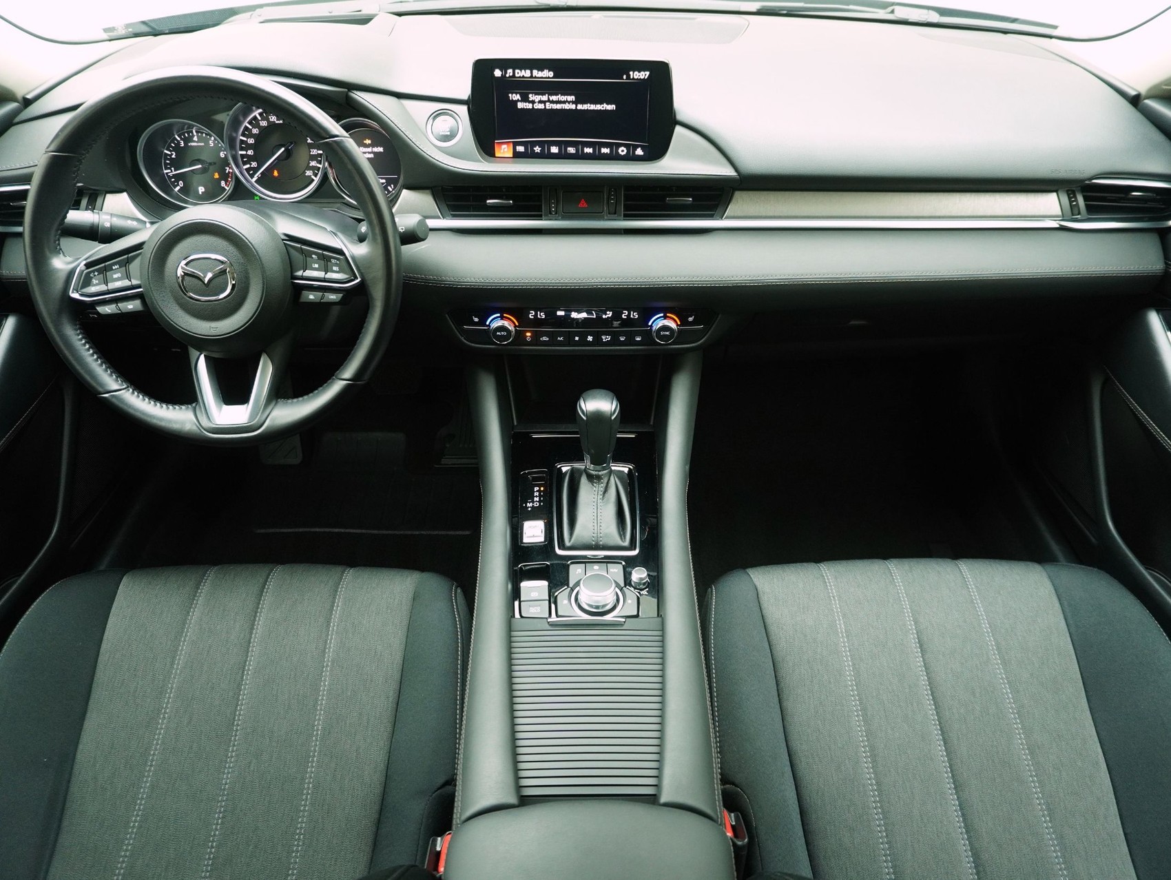 MAZDA 6 Sport Wagon 2.0 Center-Line-image-8