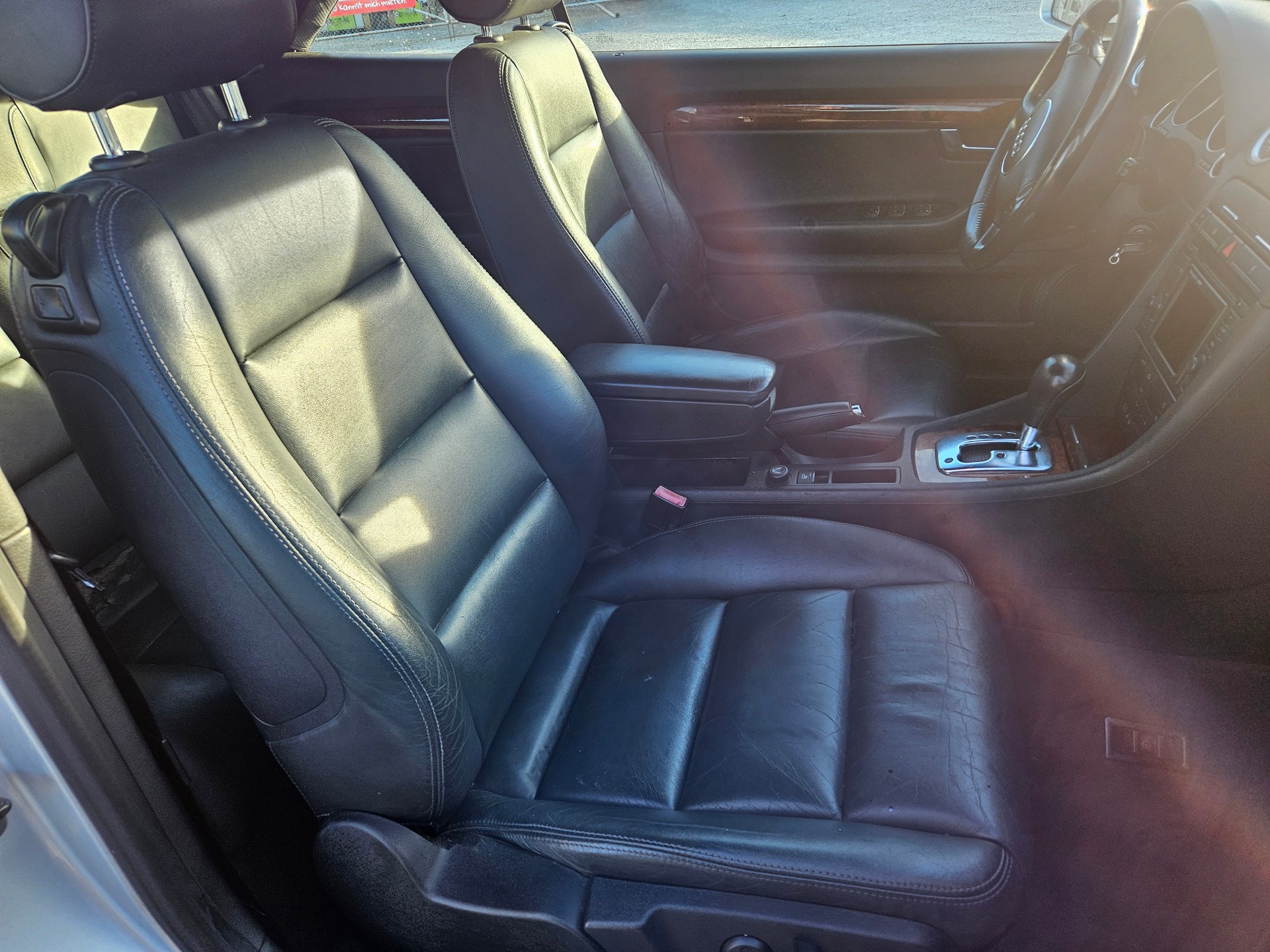AUDI A4 Cabriolet 3.0 V6-image-7