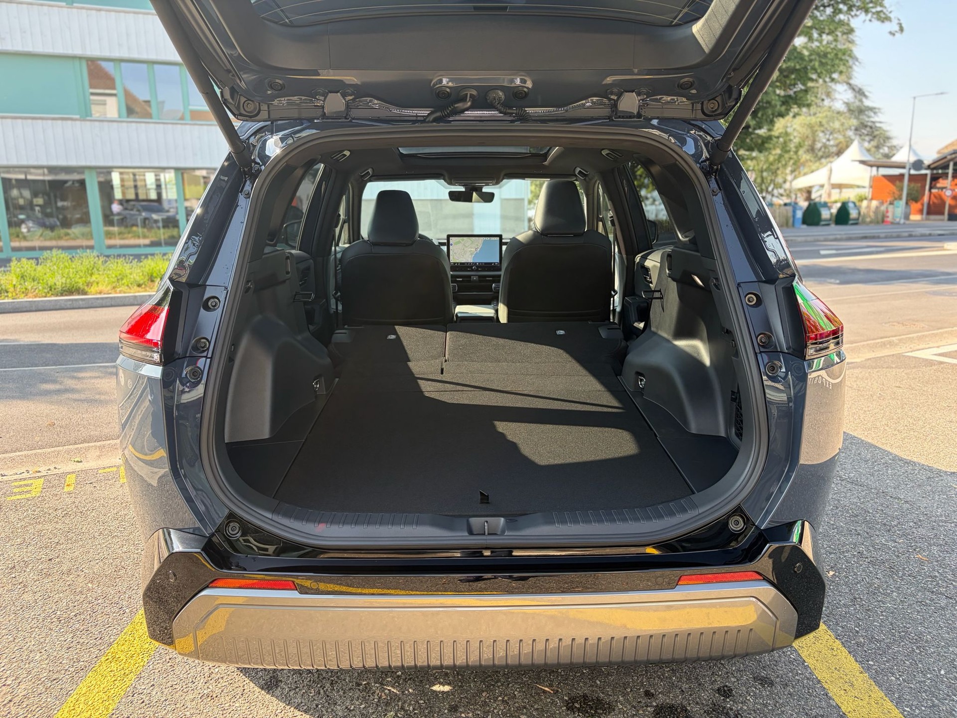 TOYOTA RAV-4 2.5 HSD Style e-CVT AWD-image-18