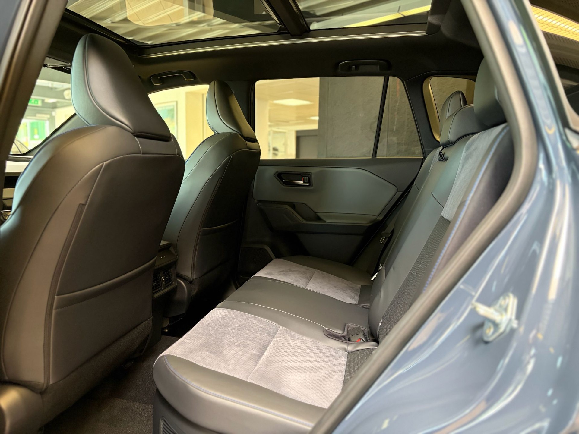 TOYOTA RAV-4 2.5 HSD Style e-CVT AWD-image-14