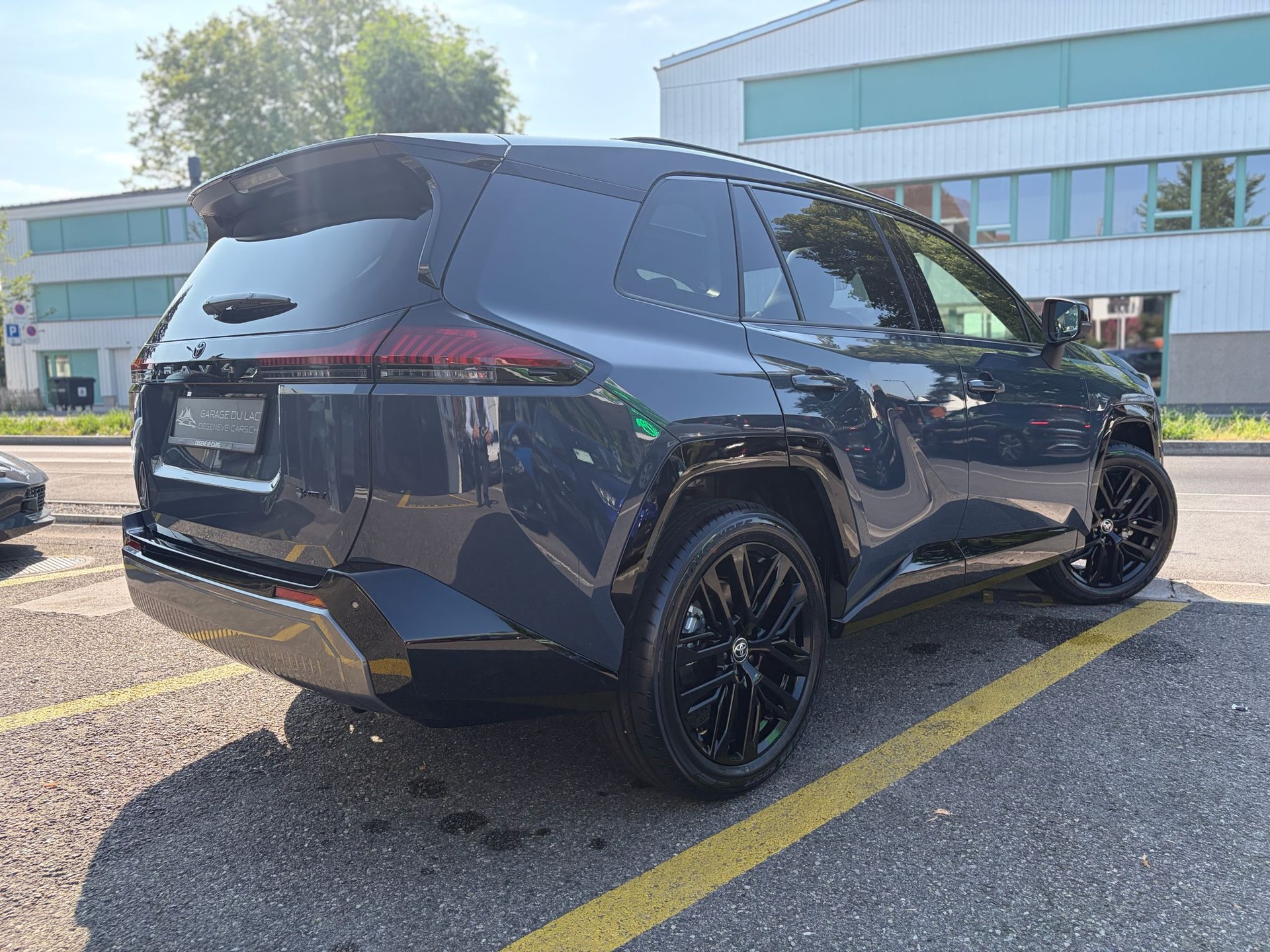 TOYOTA RAV-4 2.5 HSD Style e-CVT AWD-image-3