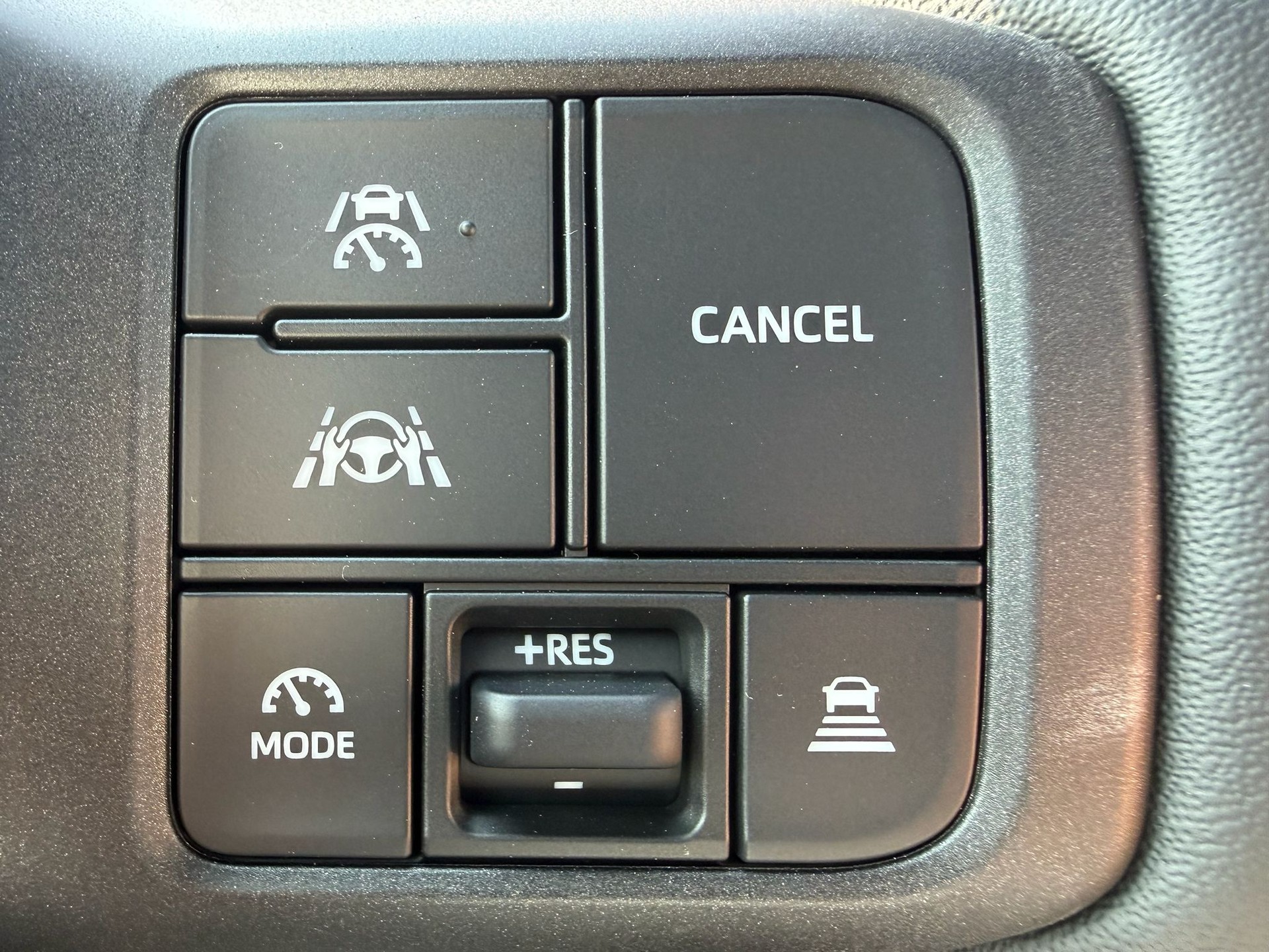 TOYOTA RAV-4 2.5 HSD Style e-CVT AWD-image-22